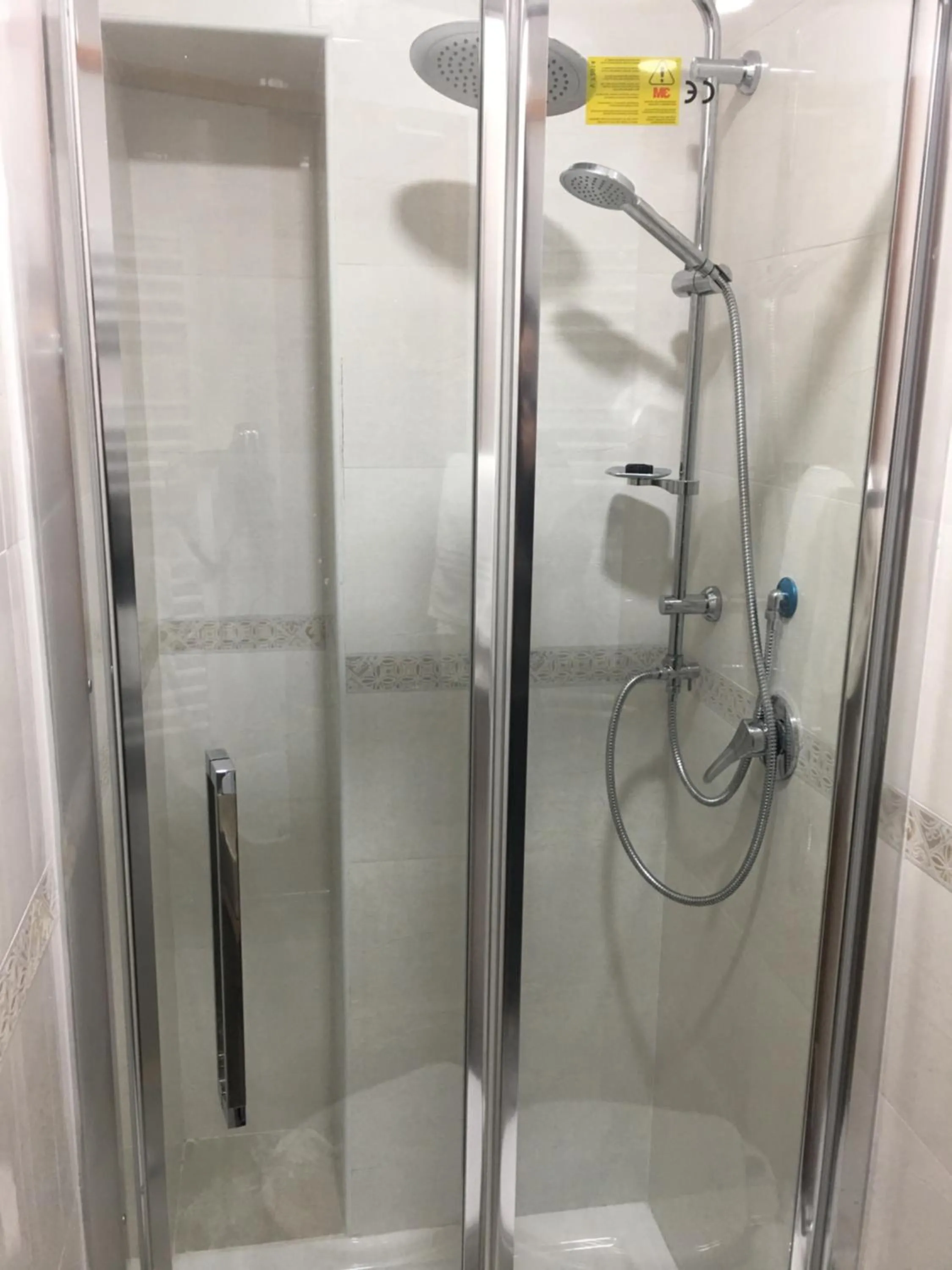 Shower in Favola Romana - Guest House