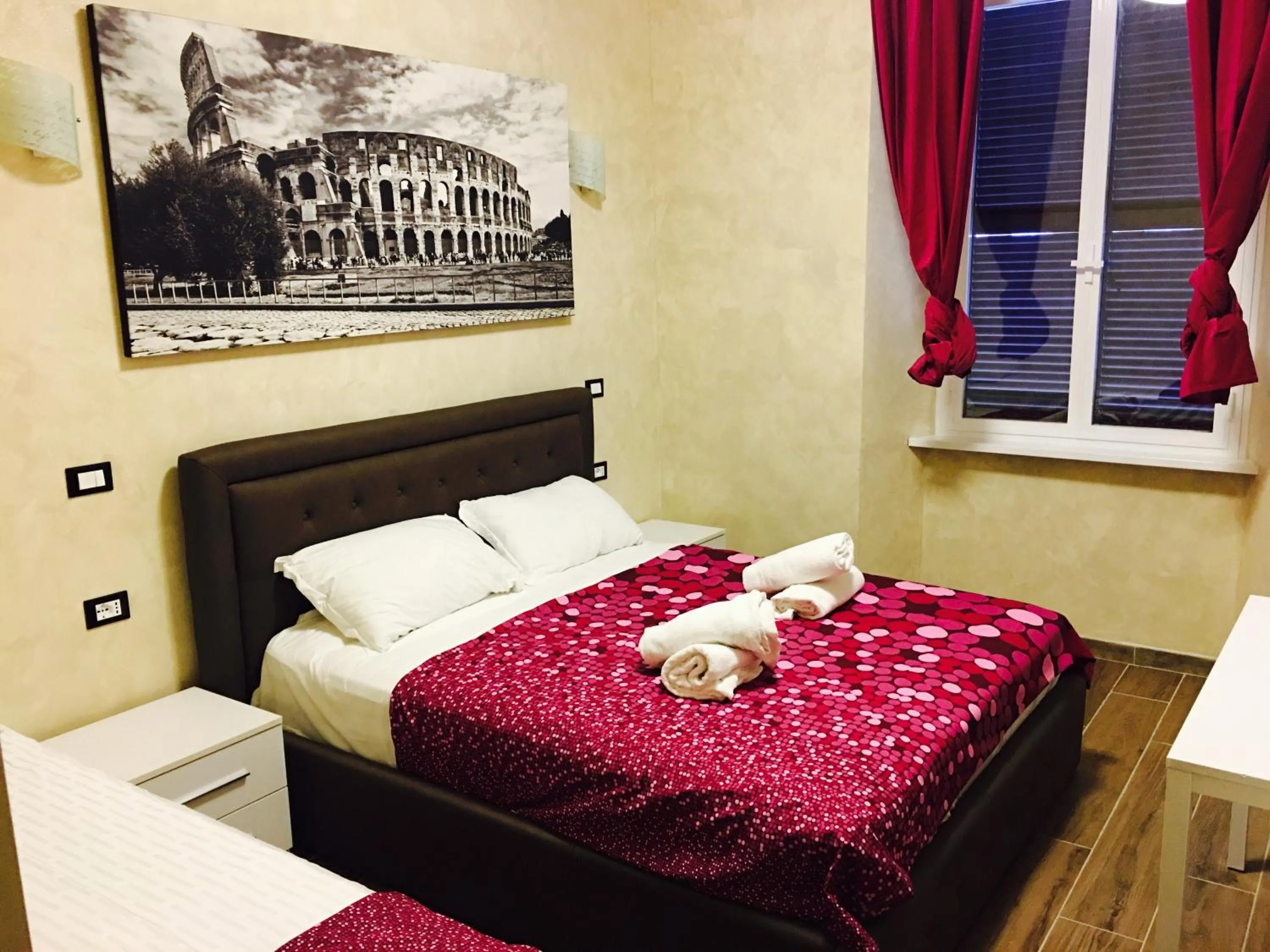 Bedroom, Bed in Favola Romana - Guest House