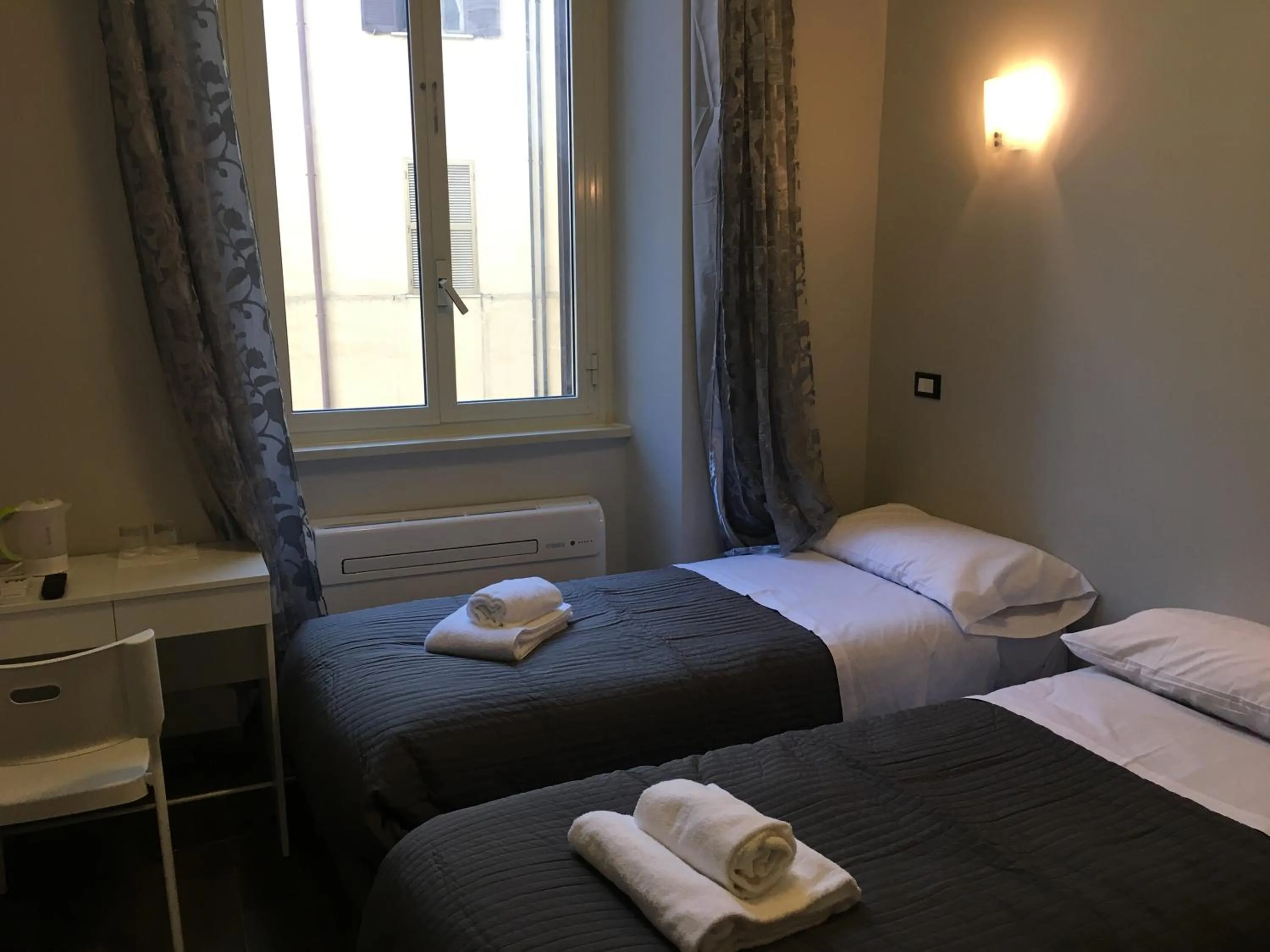 Bed in Favola Romana - Guest House