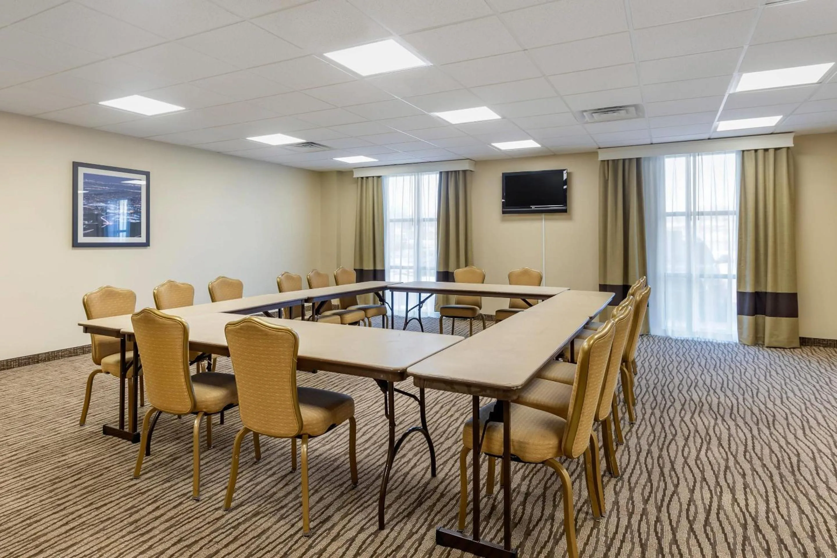 Meeting/conference room in MainStay Suites Near Denver Downtown