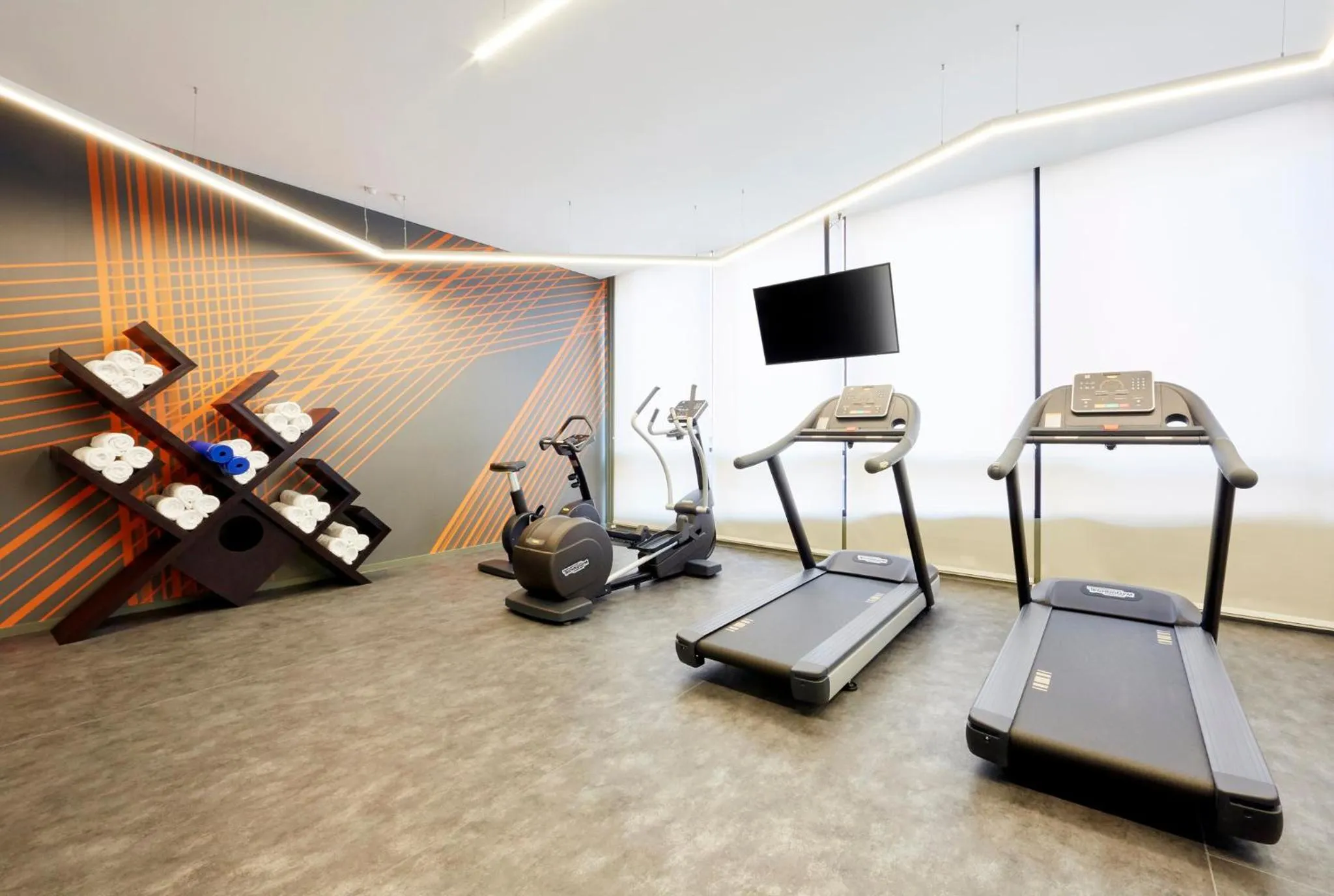 Fitness centre/facilities in Holiday Inn Express Adelaide City Centre by IHG