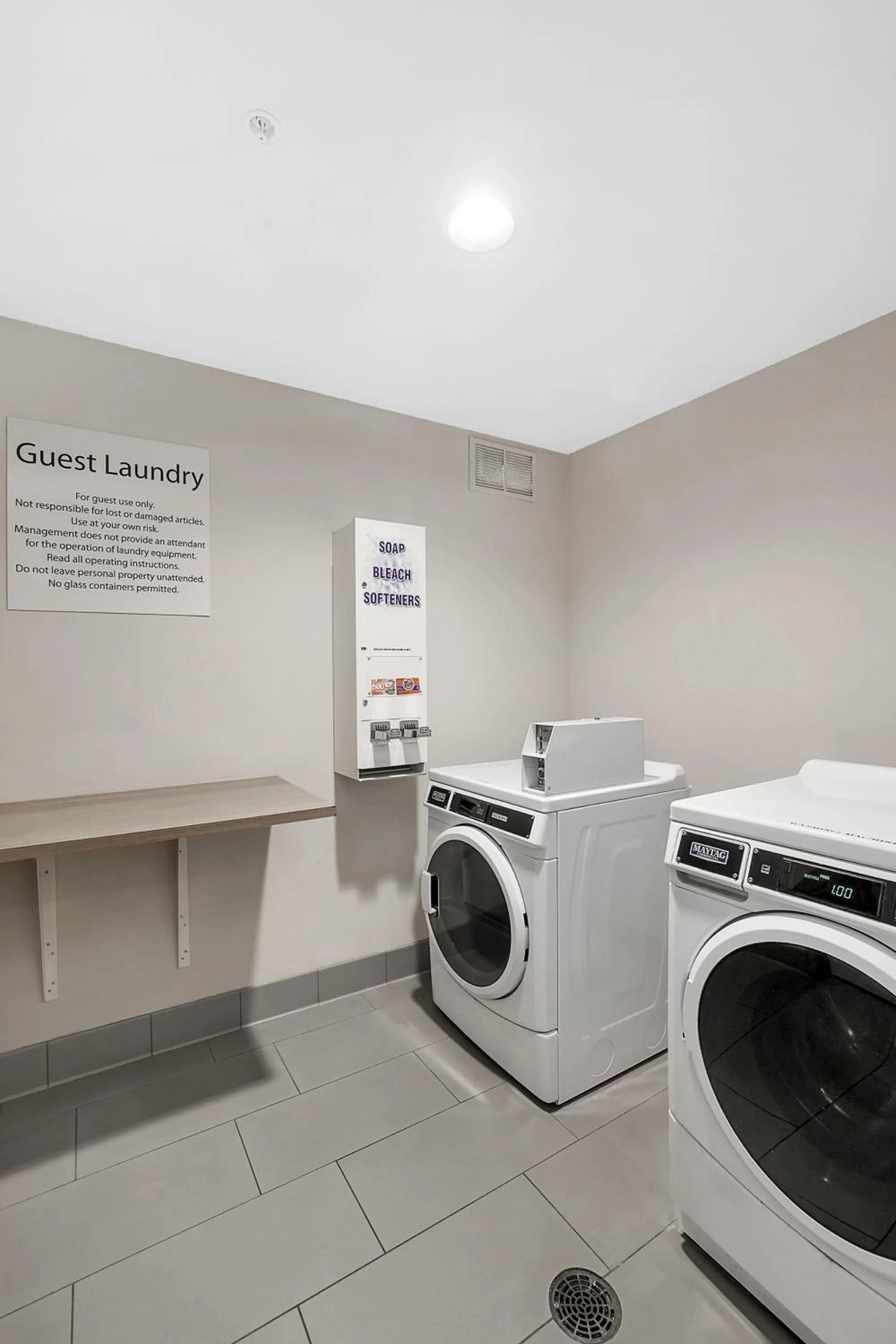 laundry in Holiday Inn - Nampa by IHG