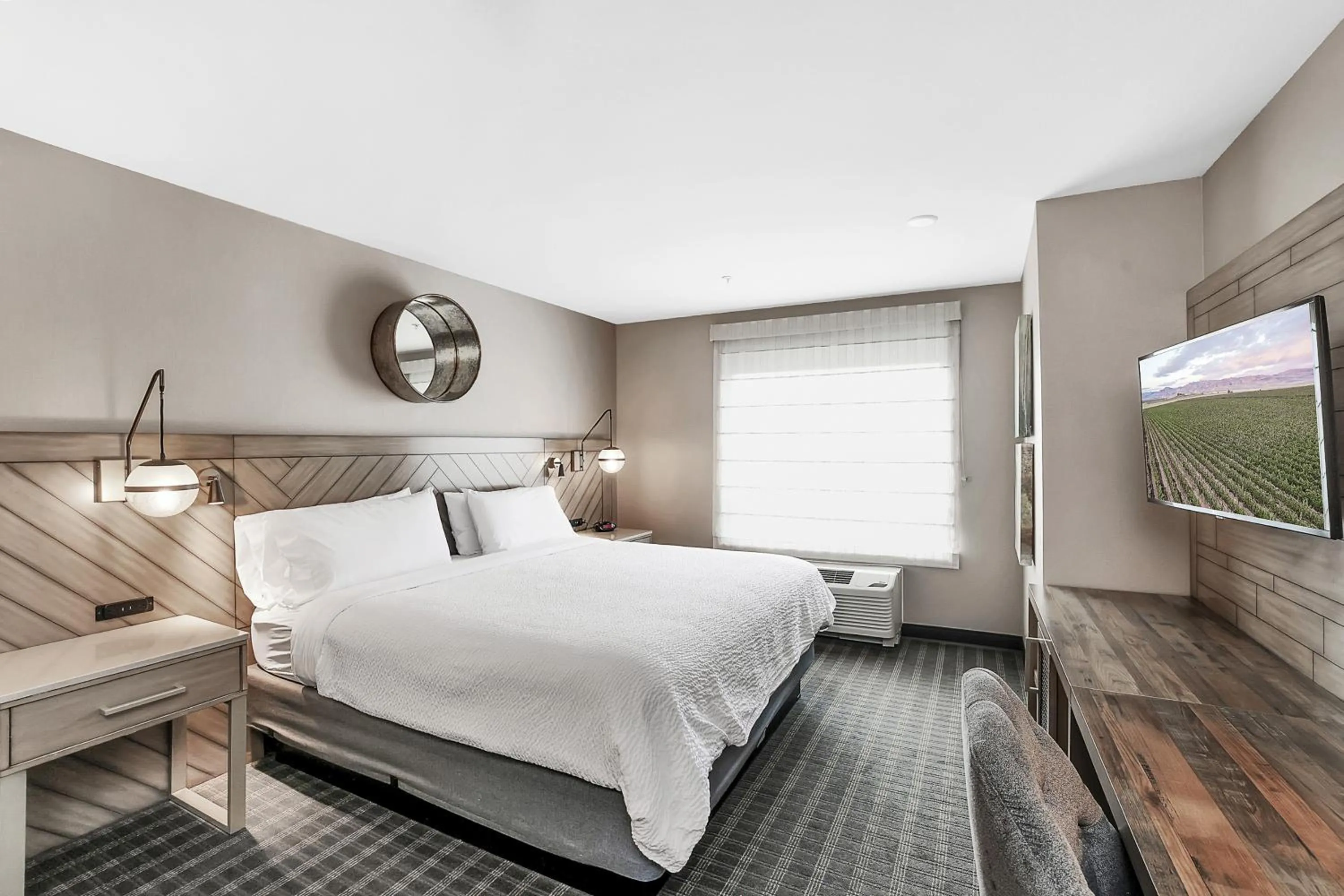 Bed in Holiday Inn - Nampa by IHG