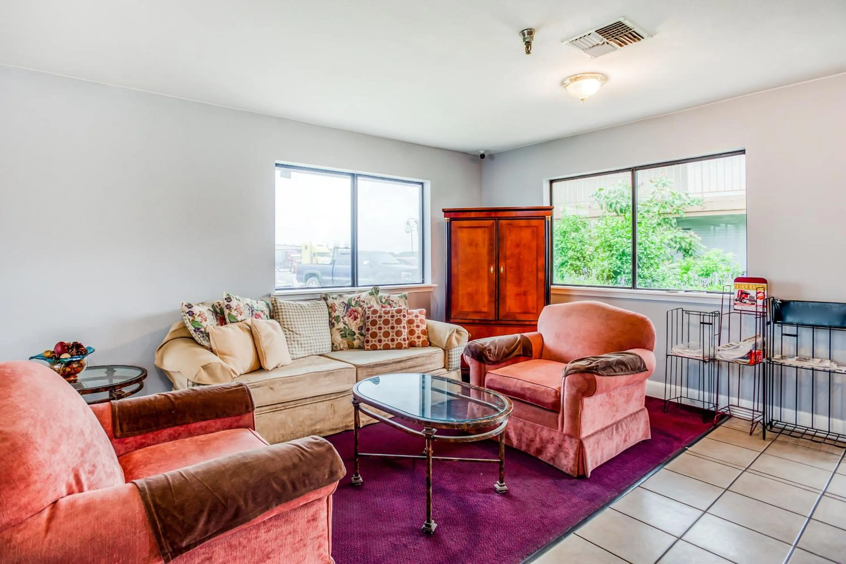 Lobby or reception, Seating Area in OYO Hotel San Antonio East