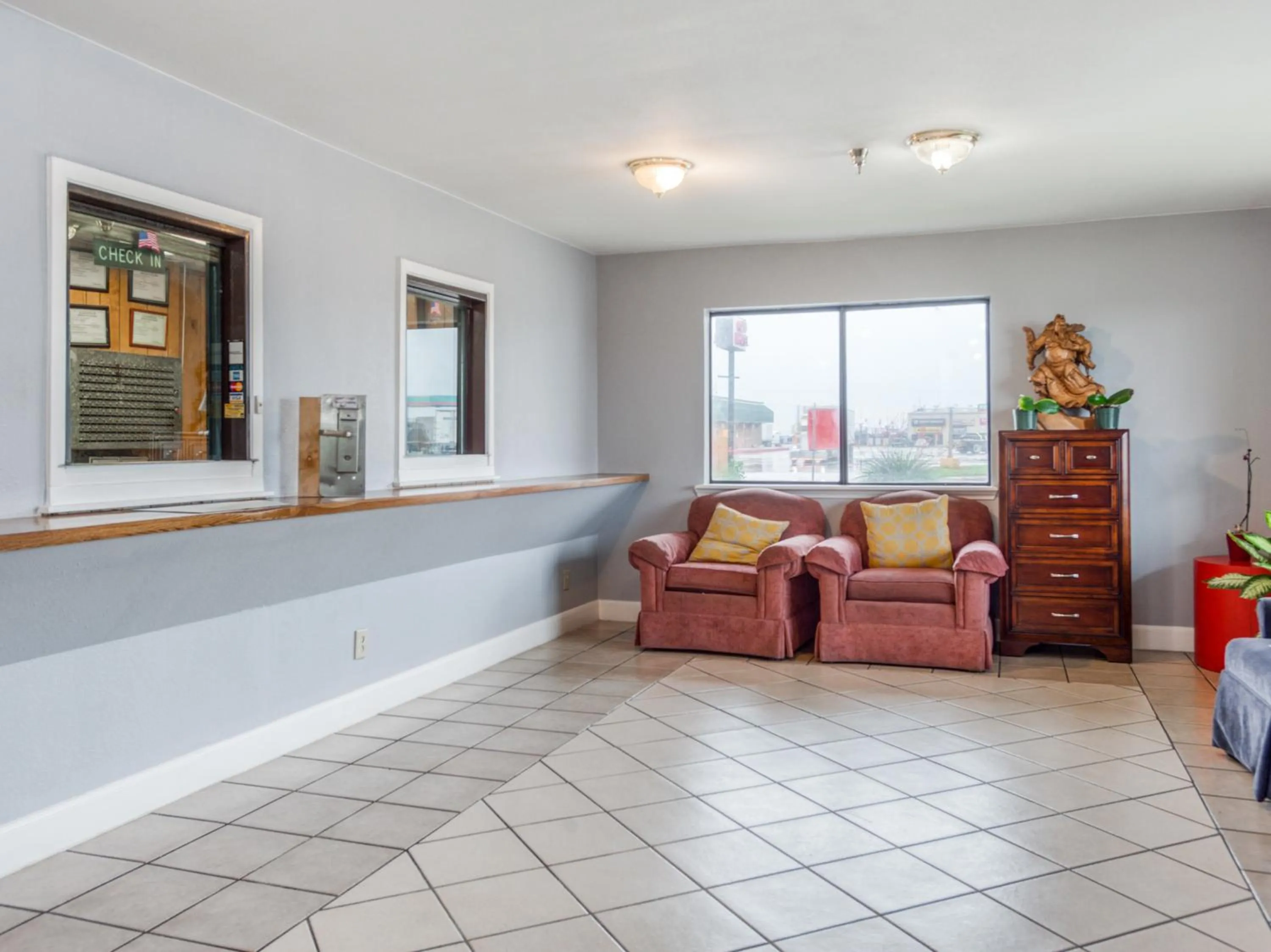 Lobby or reception in OYO Hotel San Antonio East