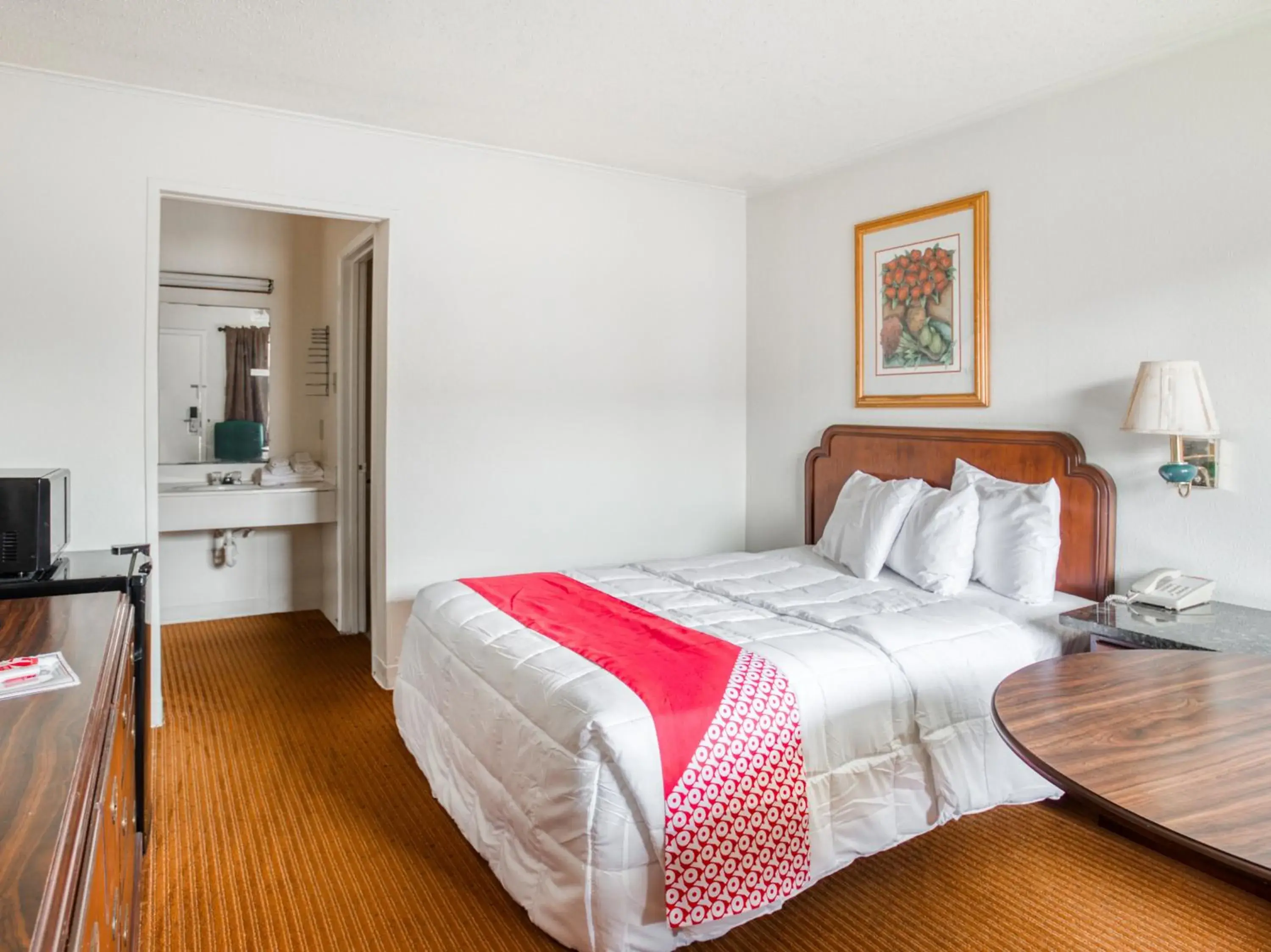 King Room in OYO Hotel San Antonio East King Room in OYO Hotel San Antonio East