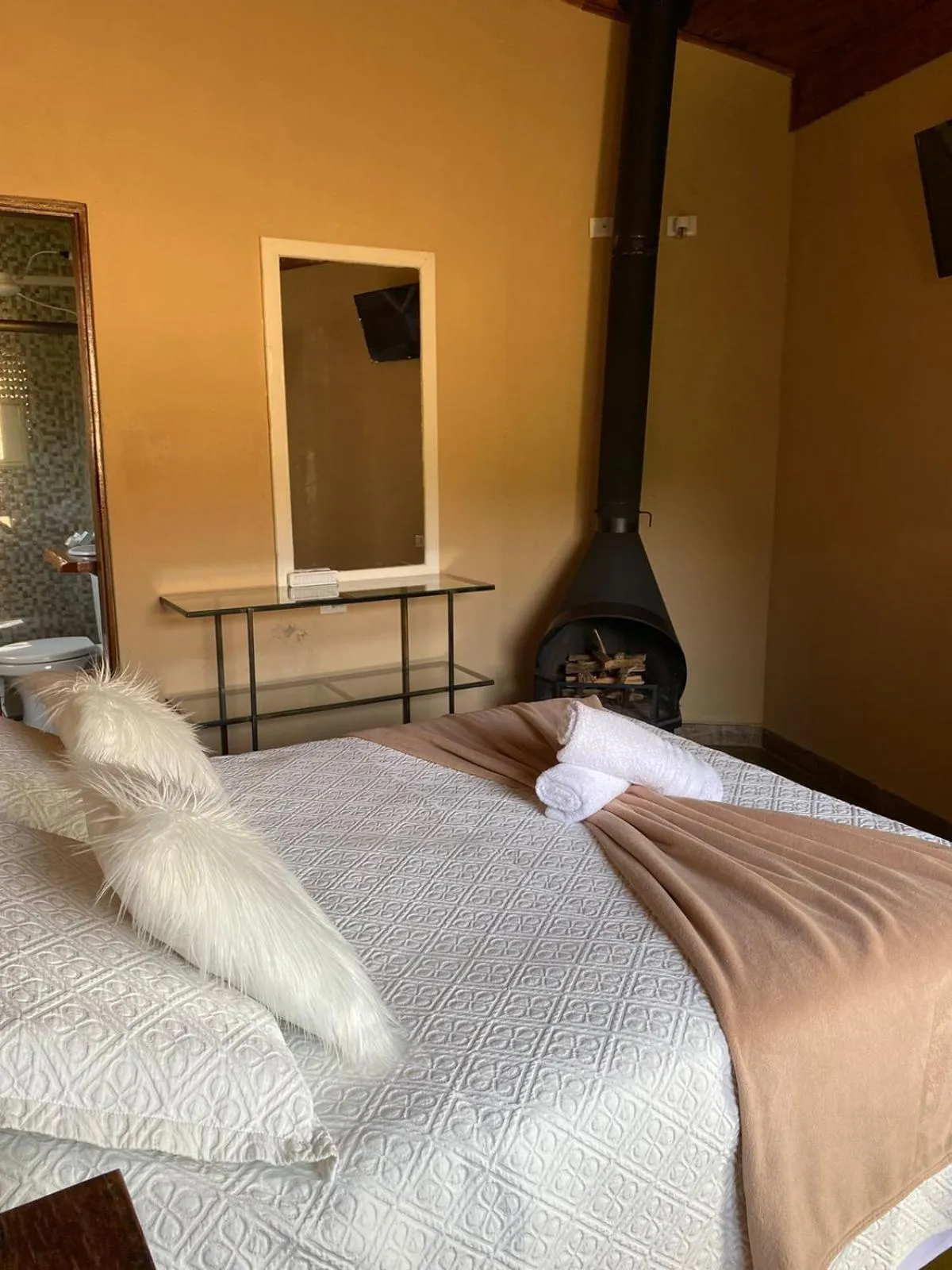 Bathroom, Bed in Pousada Refugio Sol e Brisa