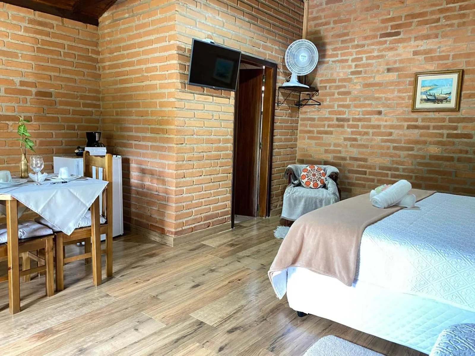 TV and multimedia, Bed in Pousada Refugio Sol e Brisa