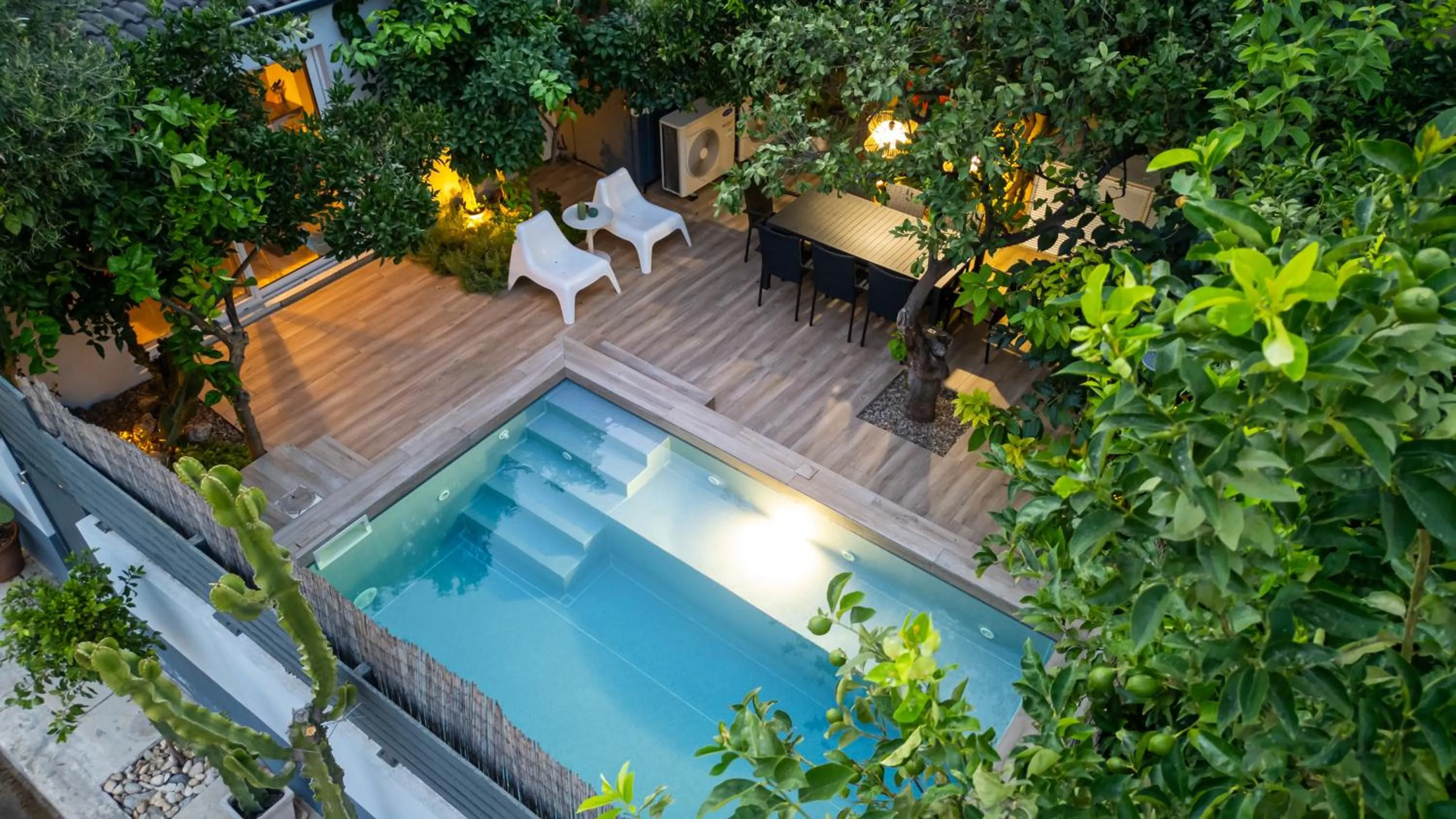 Day in City Cottage - Kalamata Villas