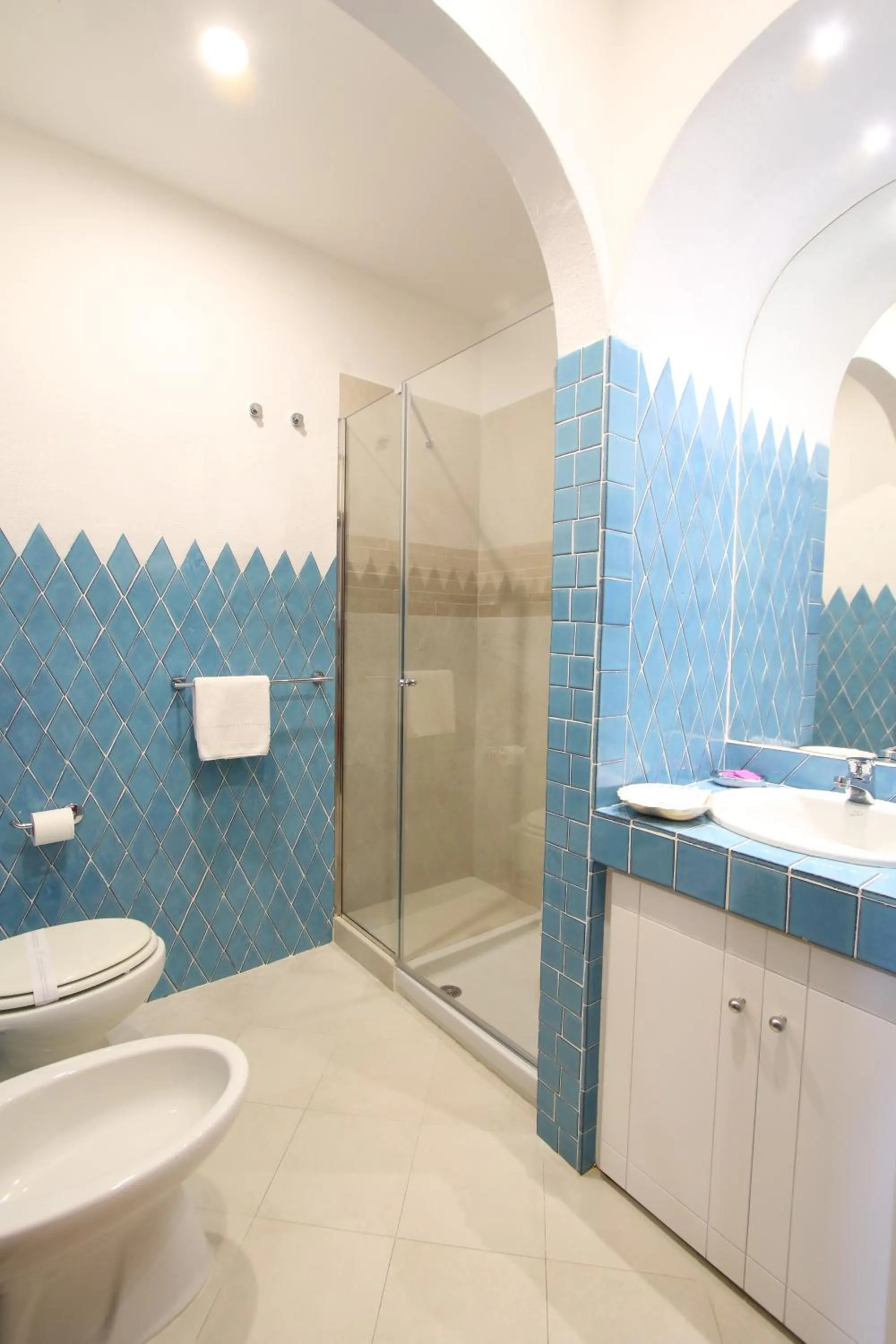 Shower in La Minditta