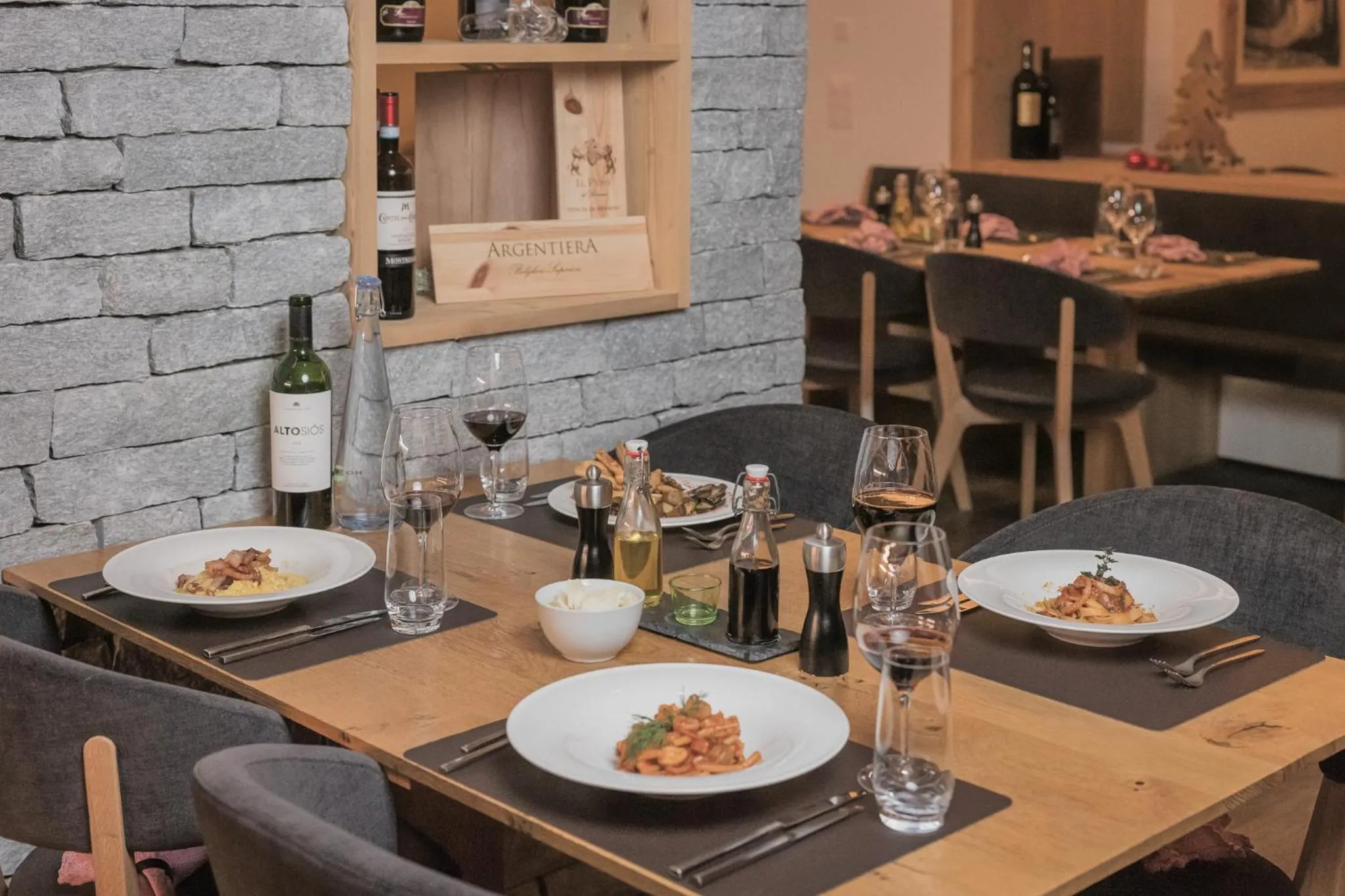 Dinner in Hotel Sarain Active Mountain Resort