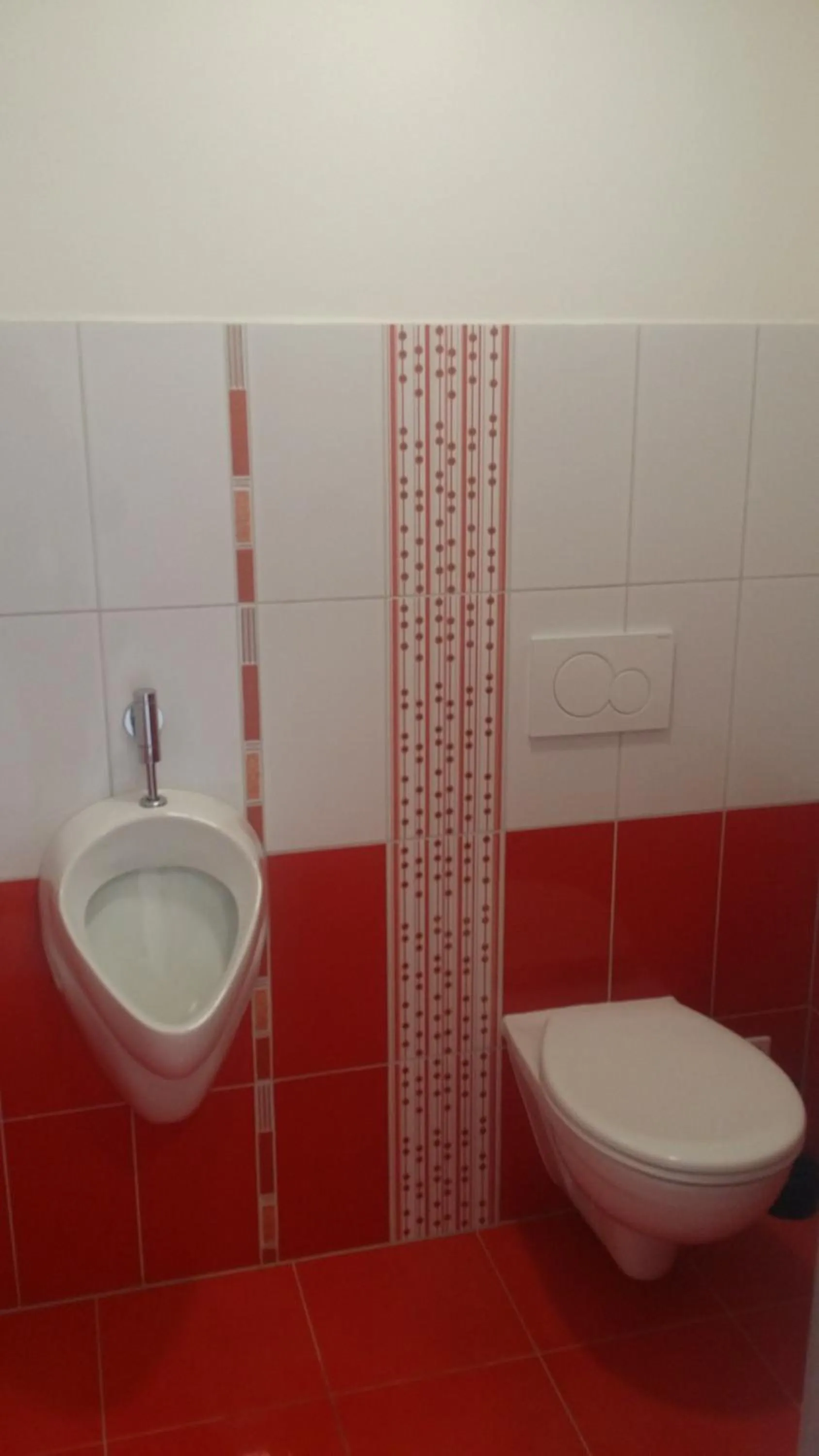 Toilet in Ubytov¿ N?m?i?ky