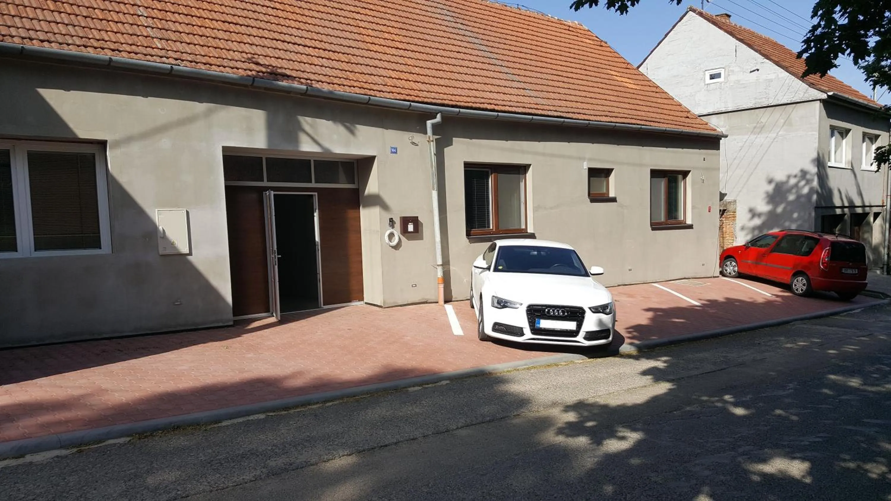 Property building in Ubytov¿ N?m?i?ky