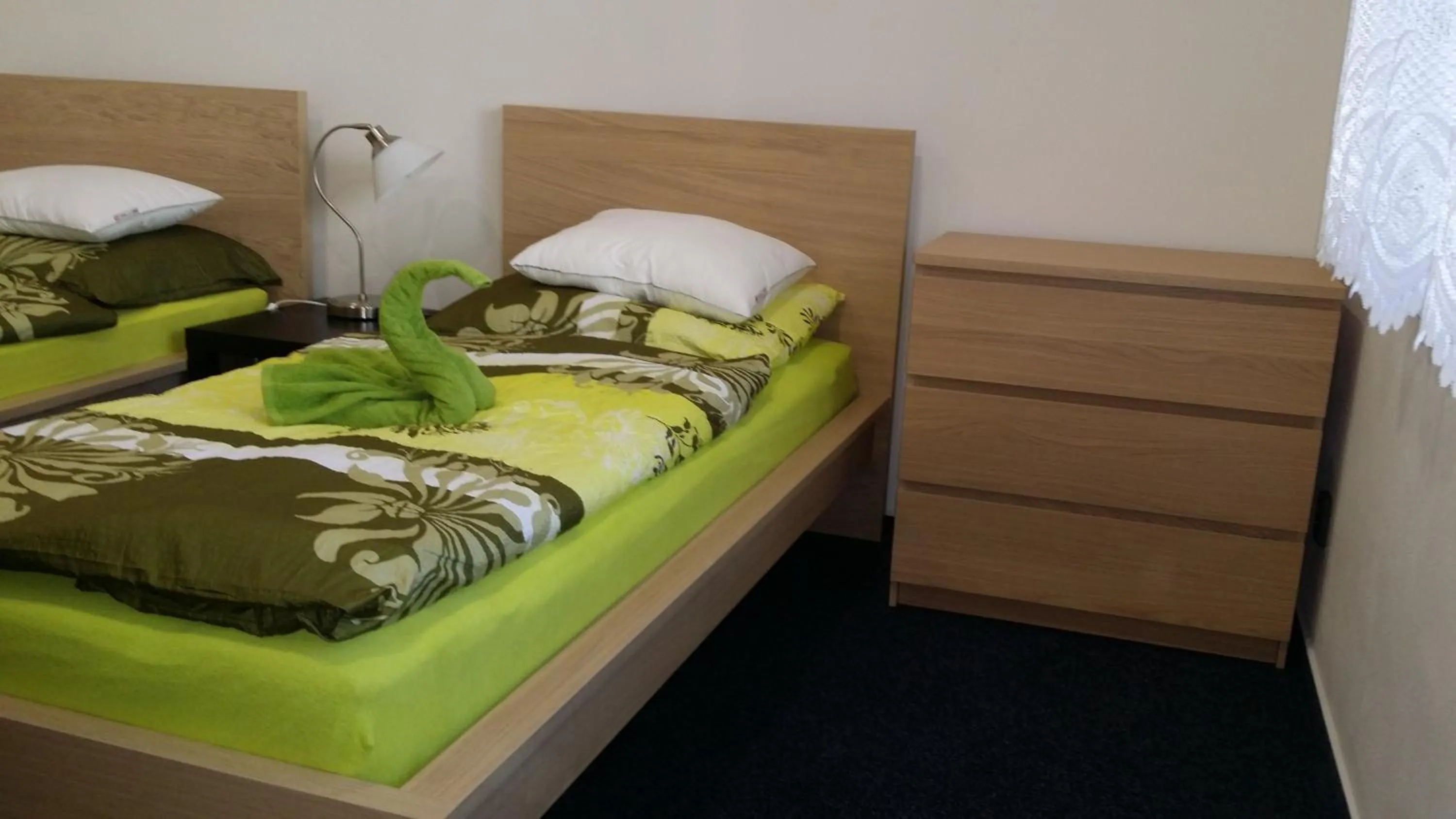 Property building, Bed in Ubytov¿ N?m?i?ky