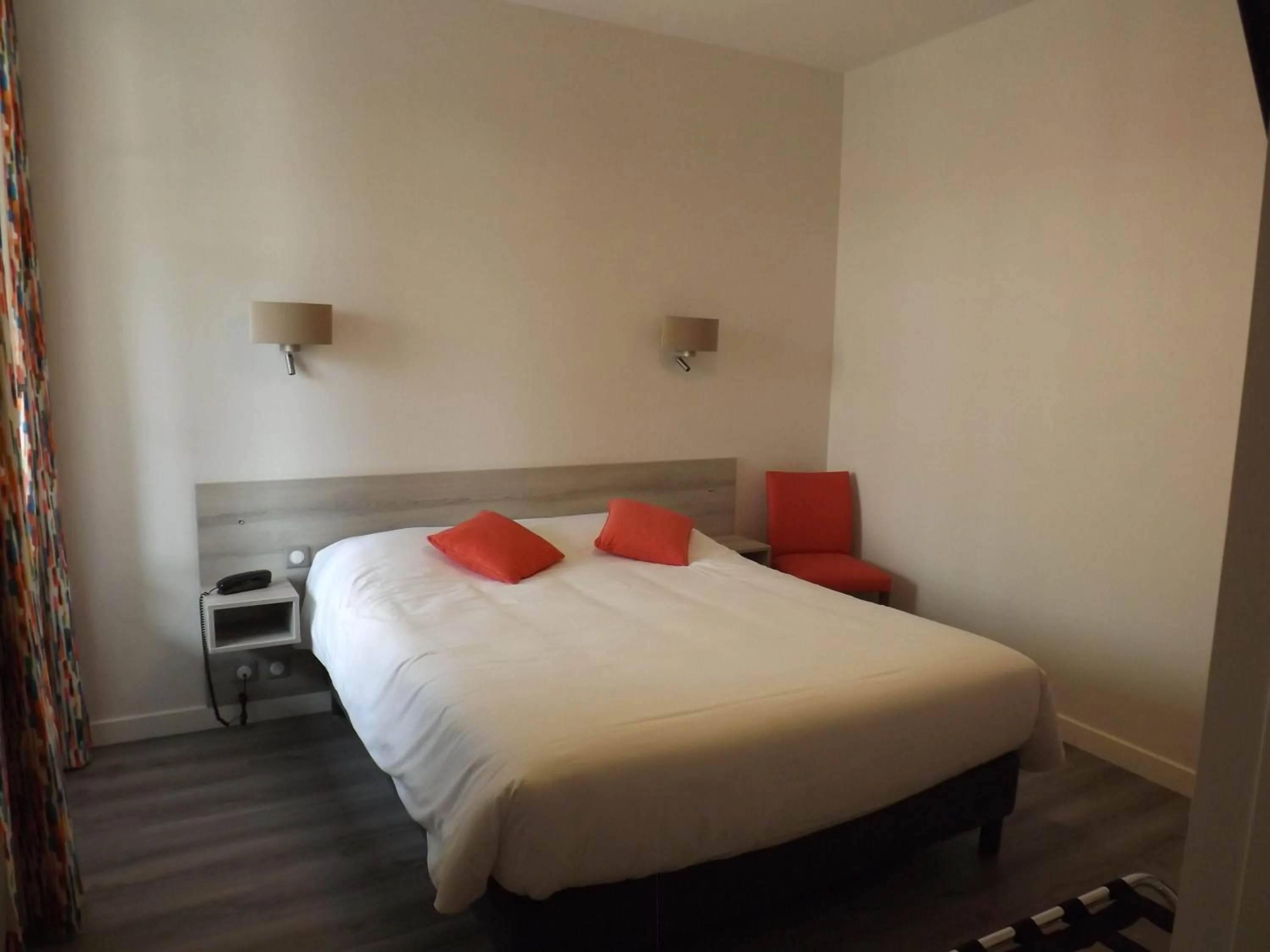 Bed in Hotel Restaurant Le Parc