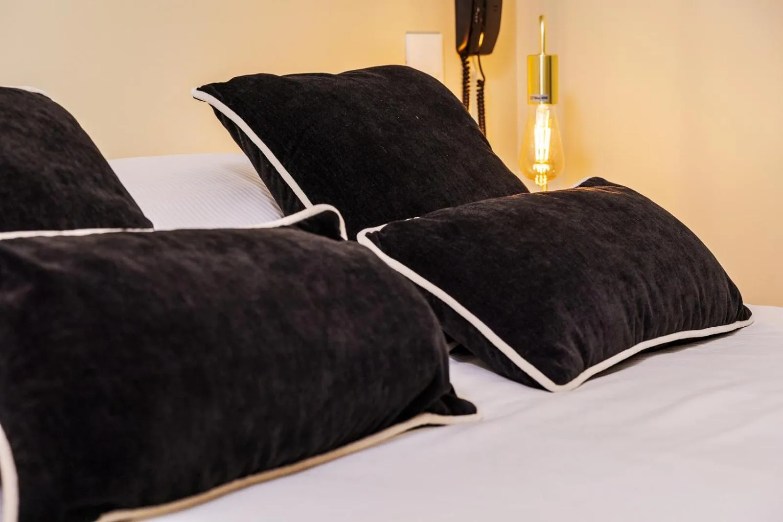 Bed in Hotel Restaurant Le Parc