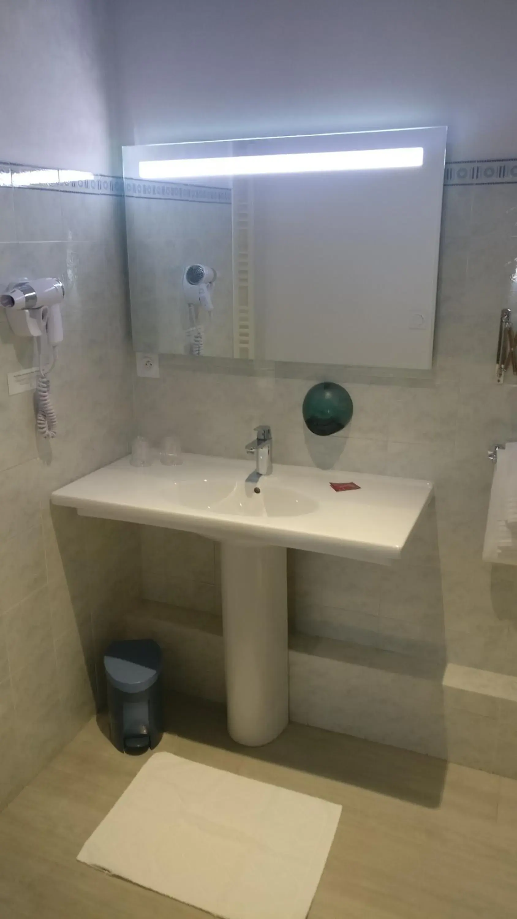 Bathroom in Hotel Restaurant Le Parc Bathroom in Hotel Restaurant Le Parc