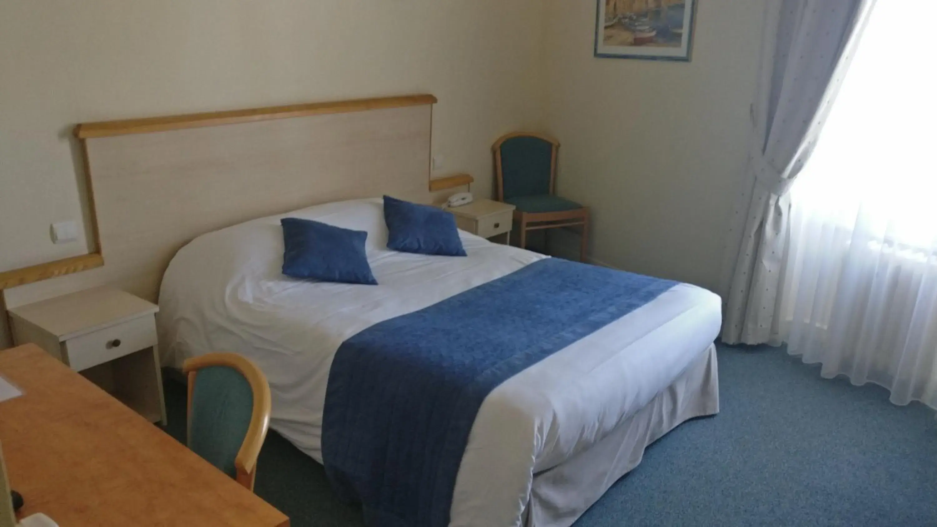 Superior Double Room - single occupancy in Hotel Restaurant Le Parc Superior Double Room - single occupancy in Hotel Restaurant Le Parc