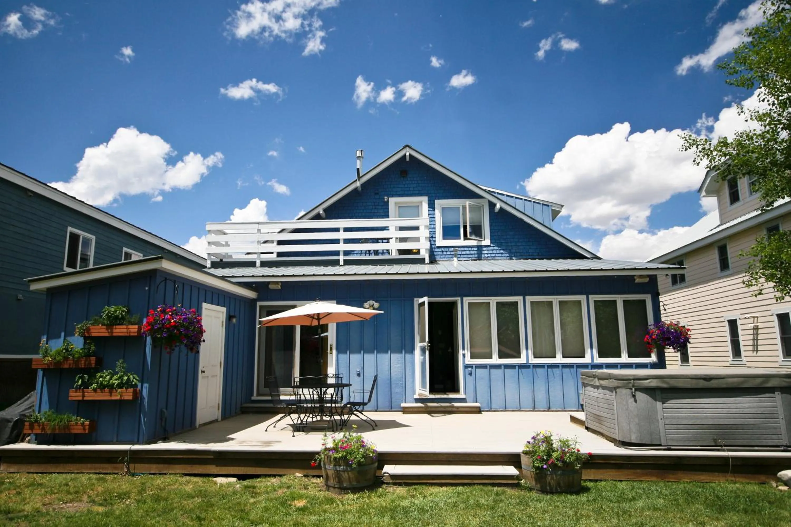 Balcony/Terrace in Purple Mountain Bed & Breakfast & Spa