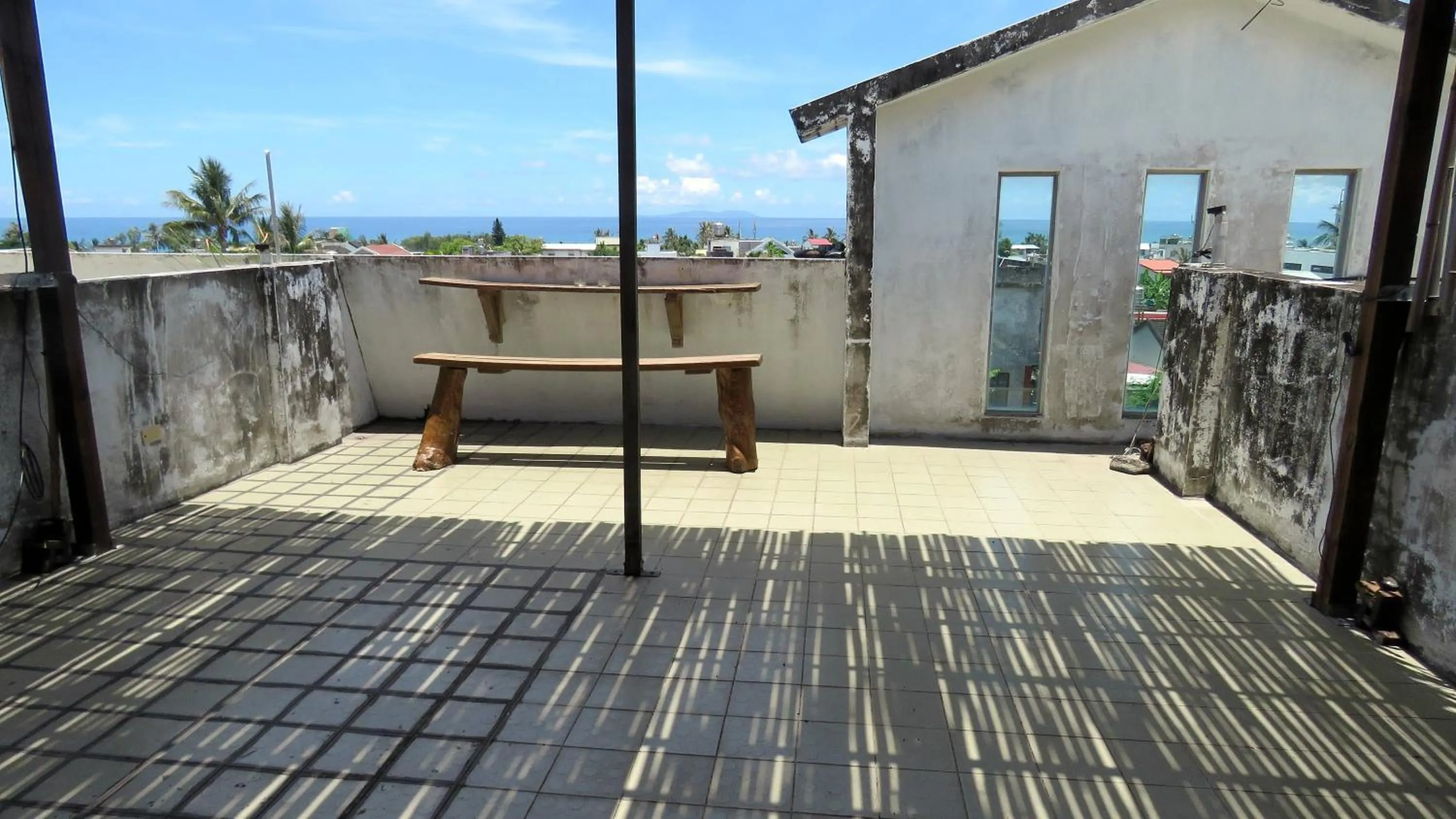 Garden in Dulan Groundnut Backpacker Hostel
