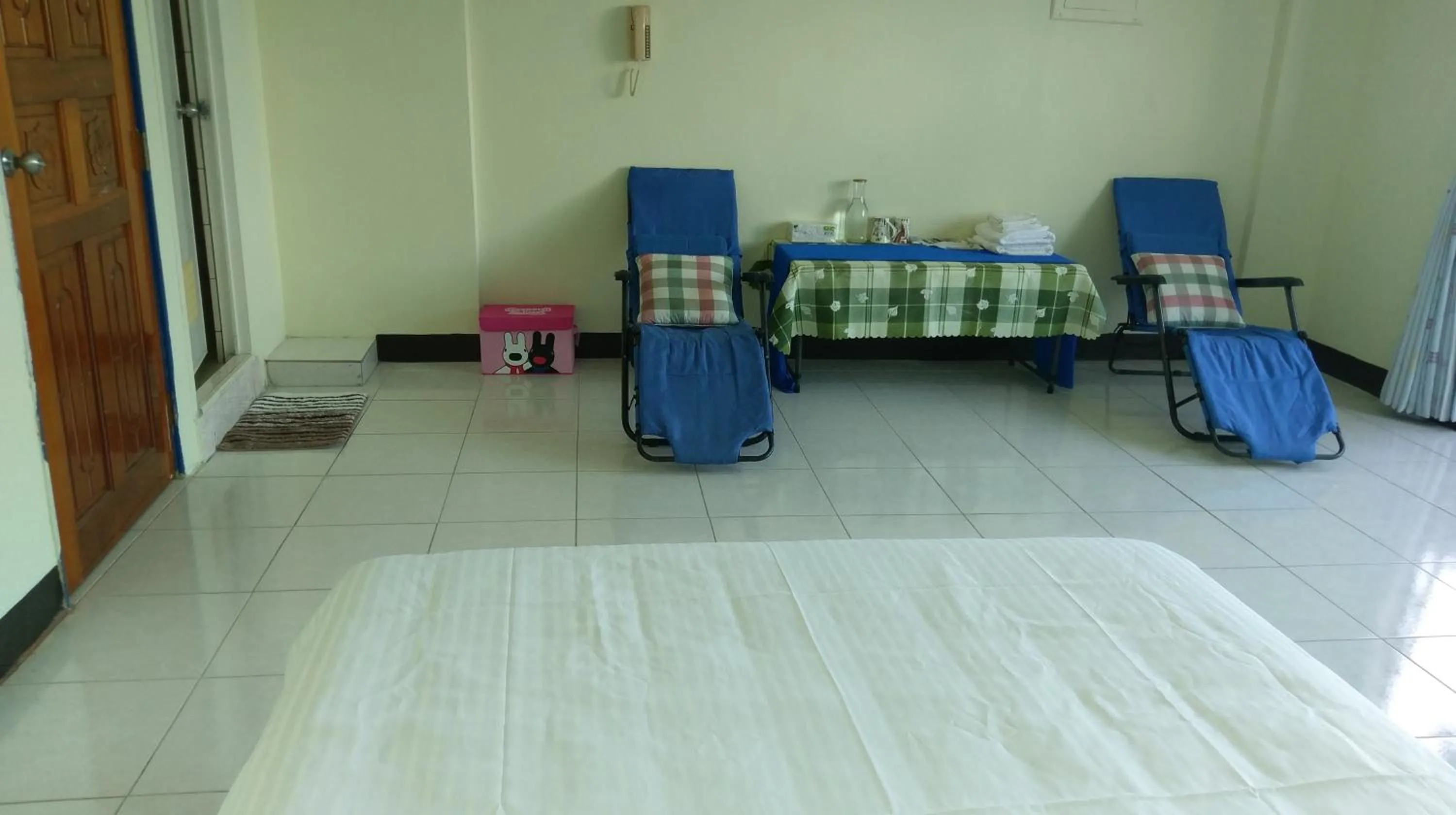 Activities, Bed in Dulan Groundnut Backpacker Hostel