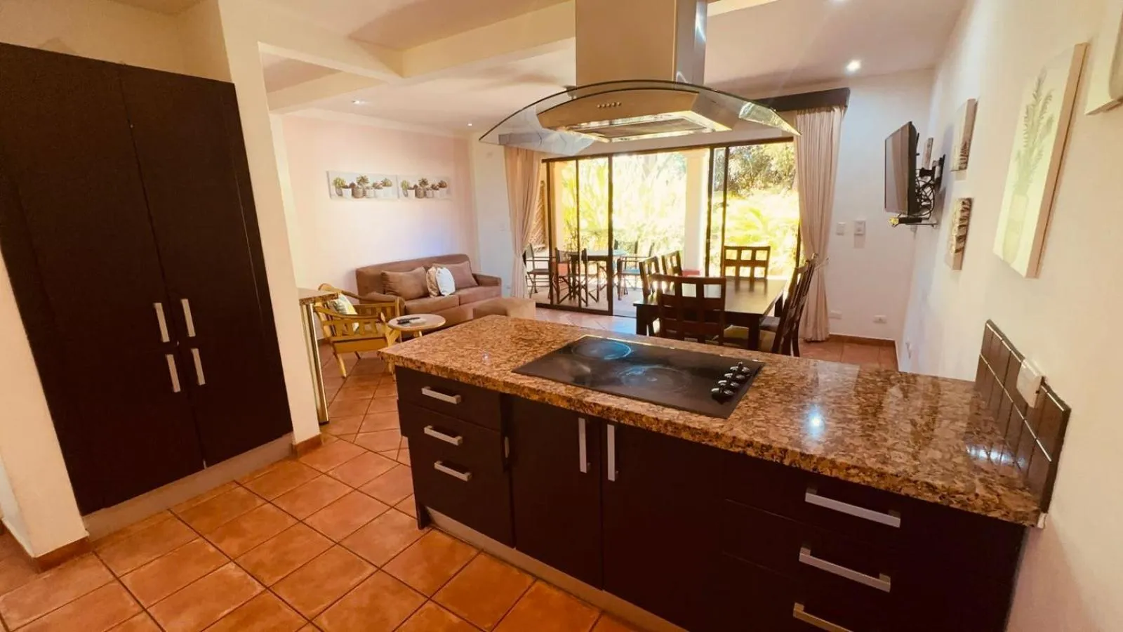 Living room in Tropical Gardens Suites and Apartments