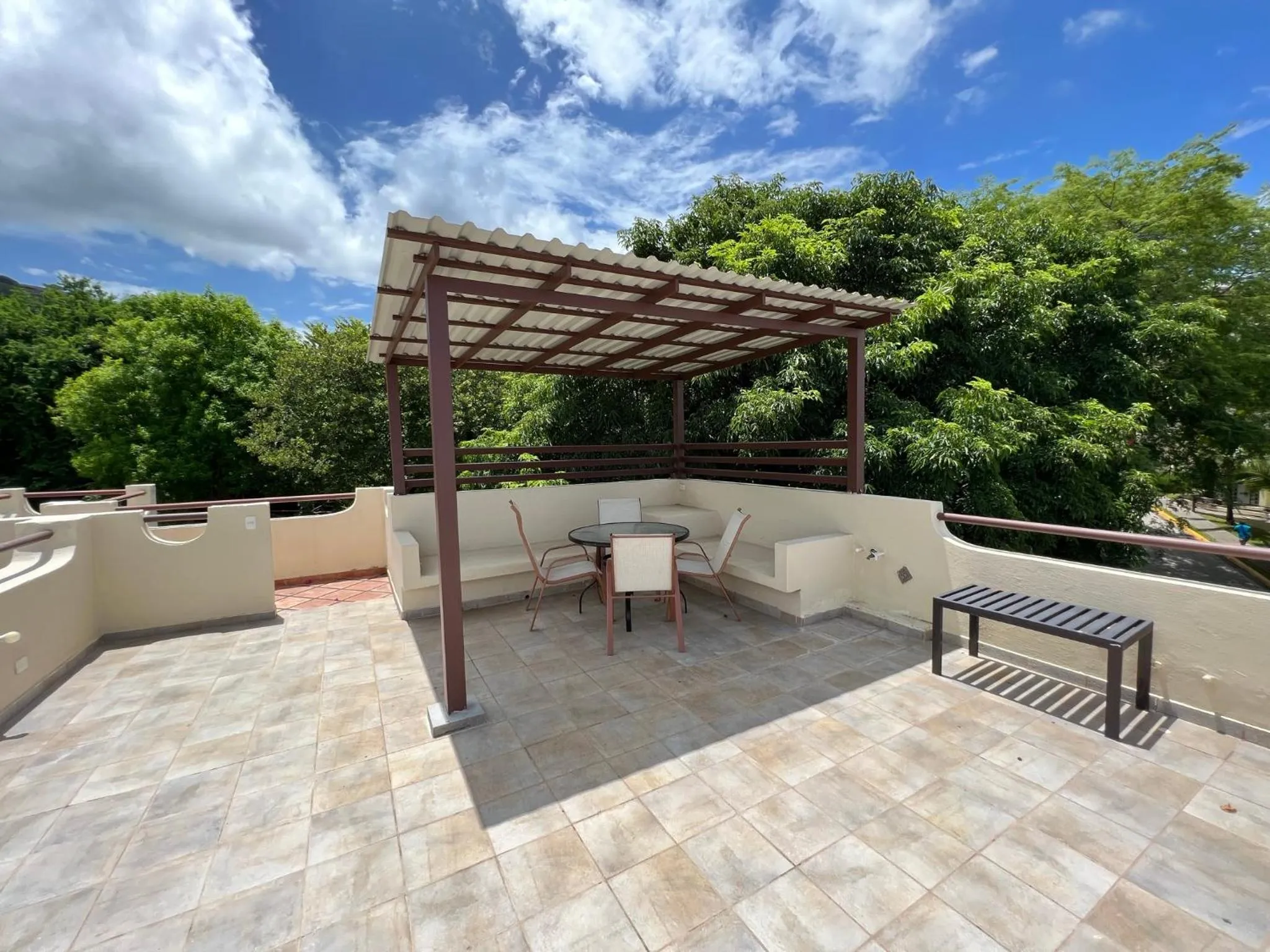 Balcony/Terrace in Tropical Gardens Suites and Apartments
