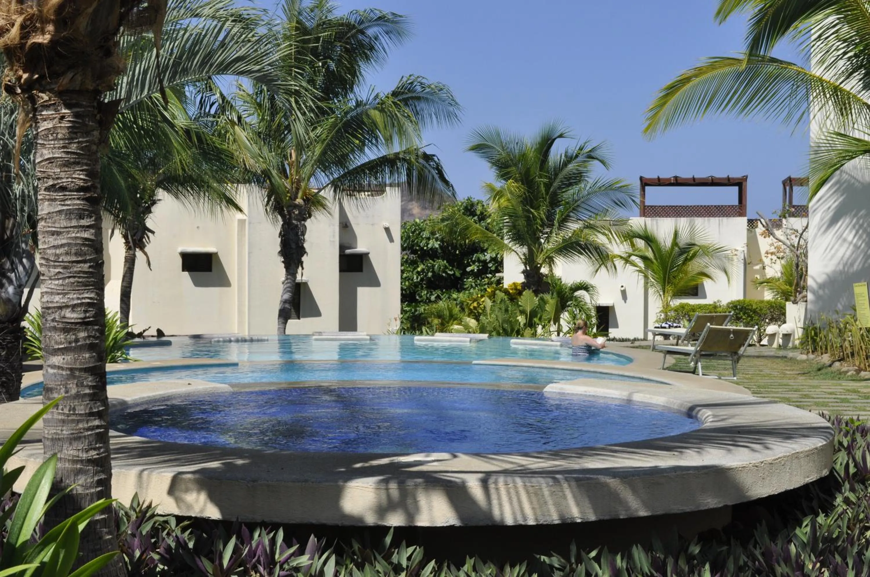 Swimming pool in Tropical Gardens Suites and Apartments