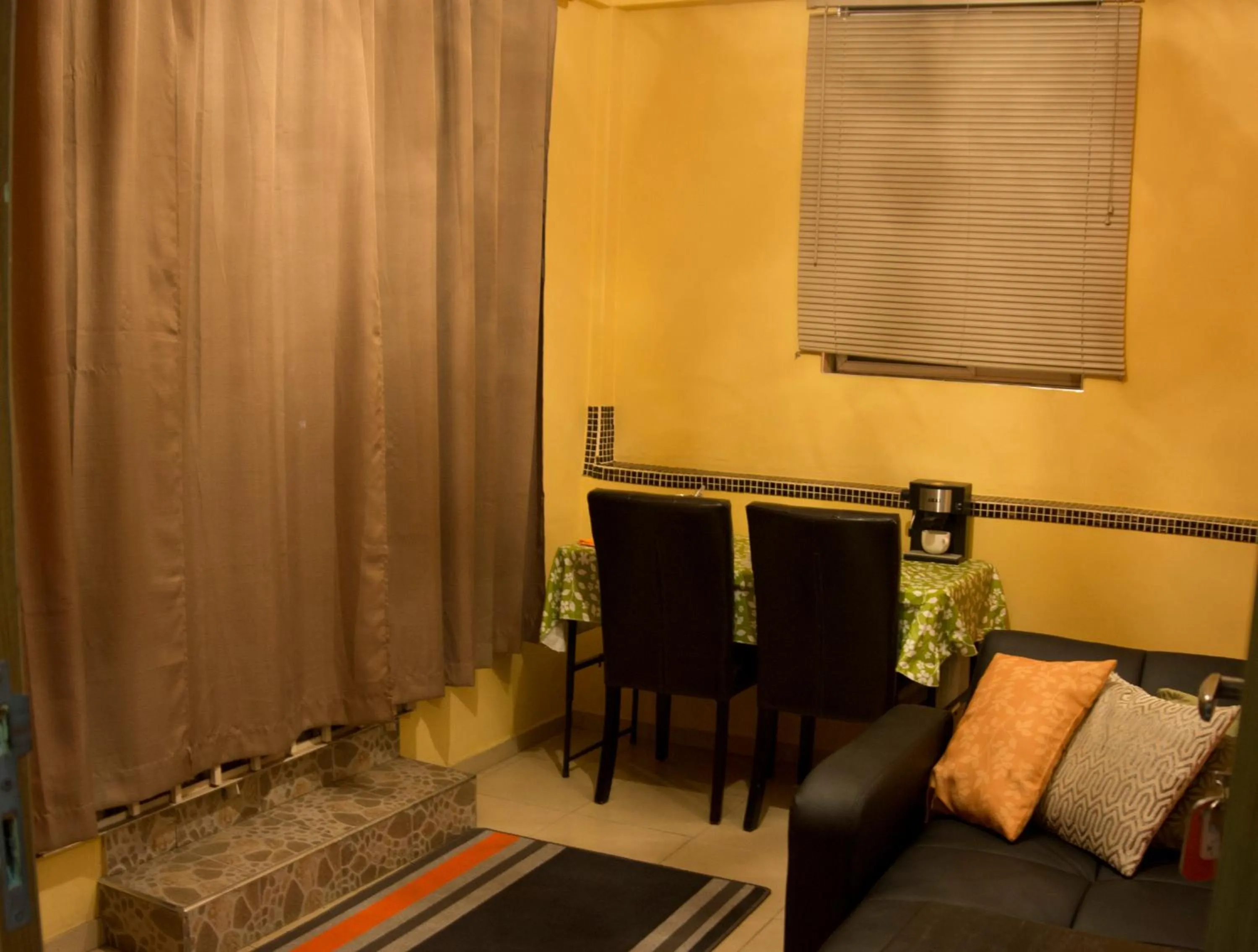 Coffee/tea facilities, Bed in Jesiwa B's Little Palace