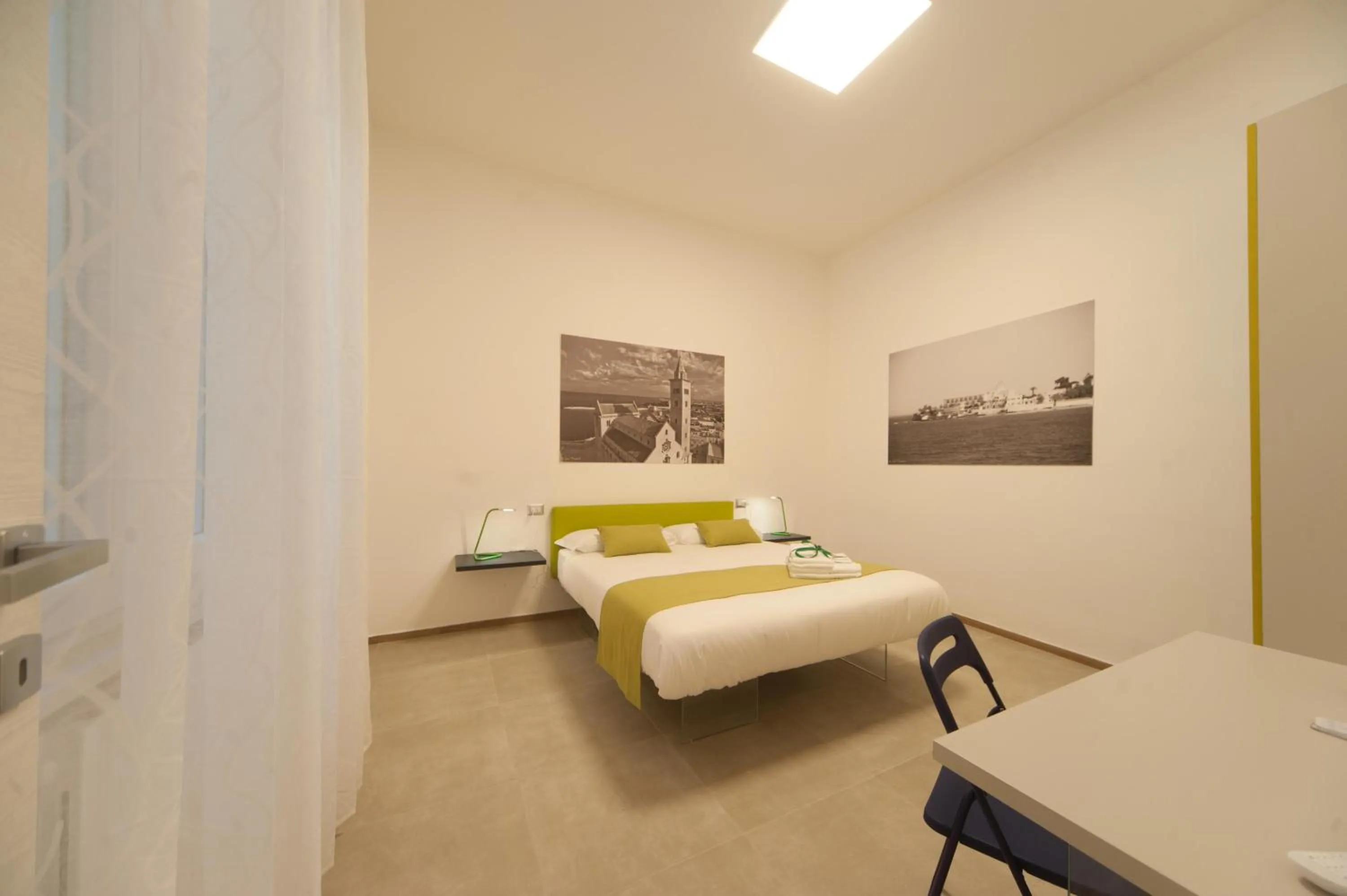 Photo of the whole room, Bed in La Cattedrale dai Tetti