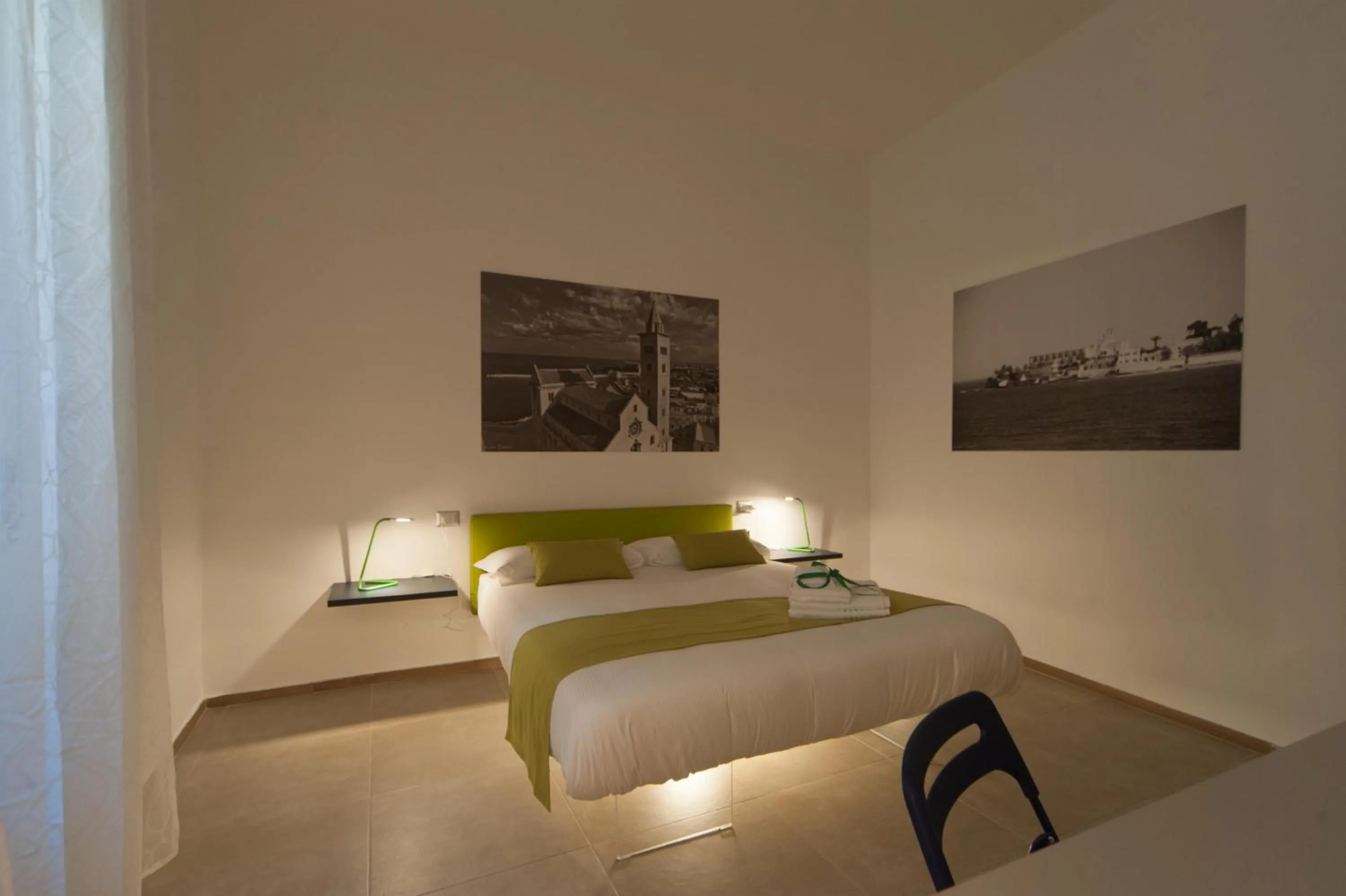 Photo of the whole room, Bed in La Cattedrale dai Tetti