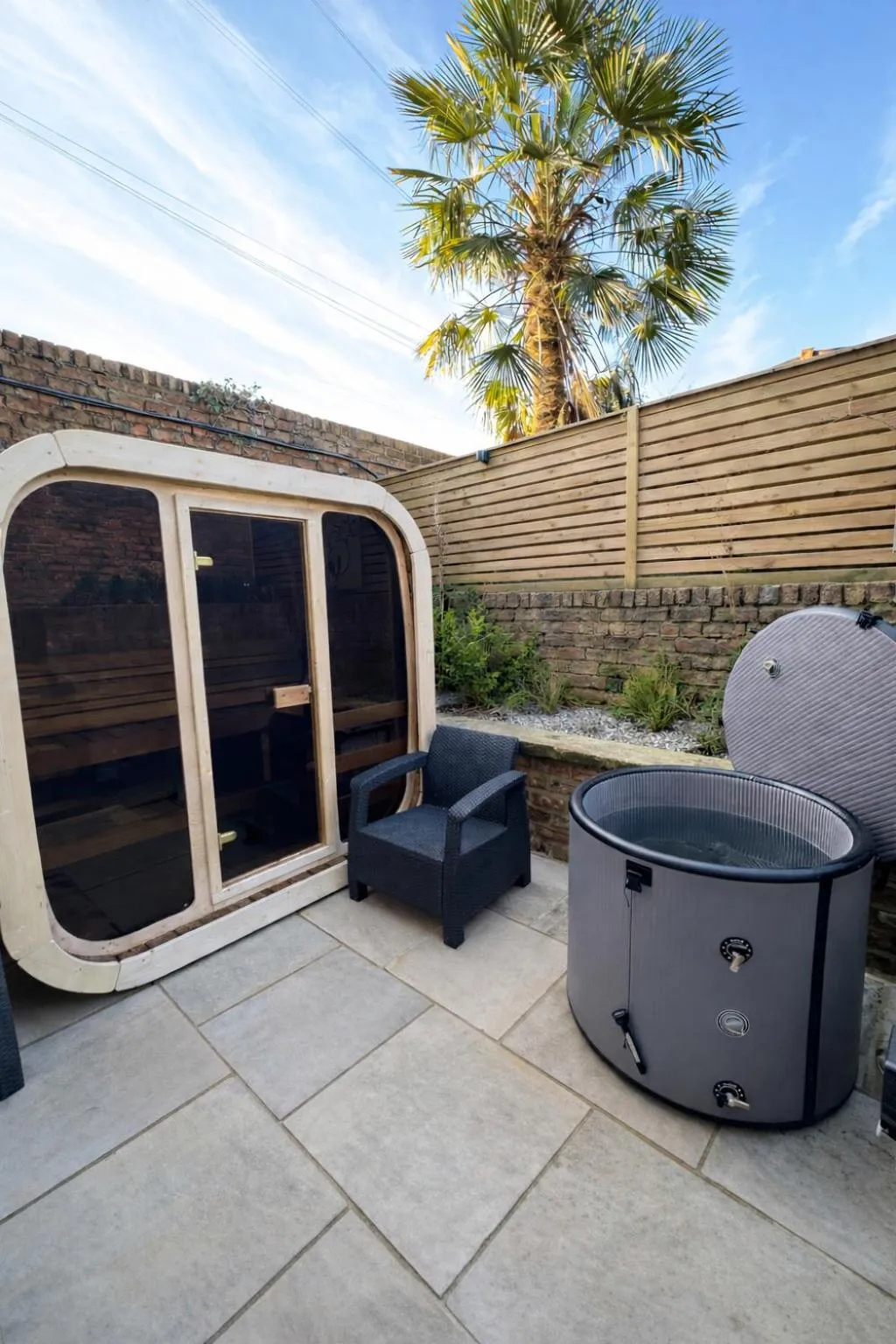 Sauna in Hedley House Hotel & Apartments