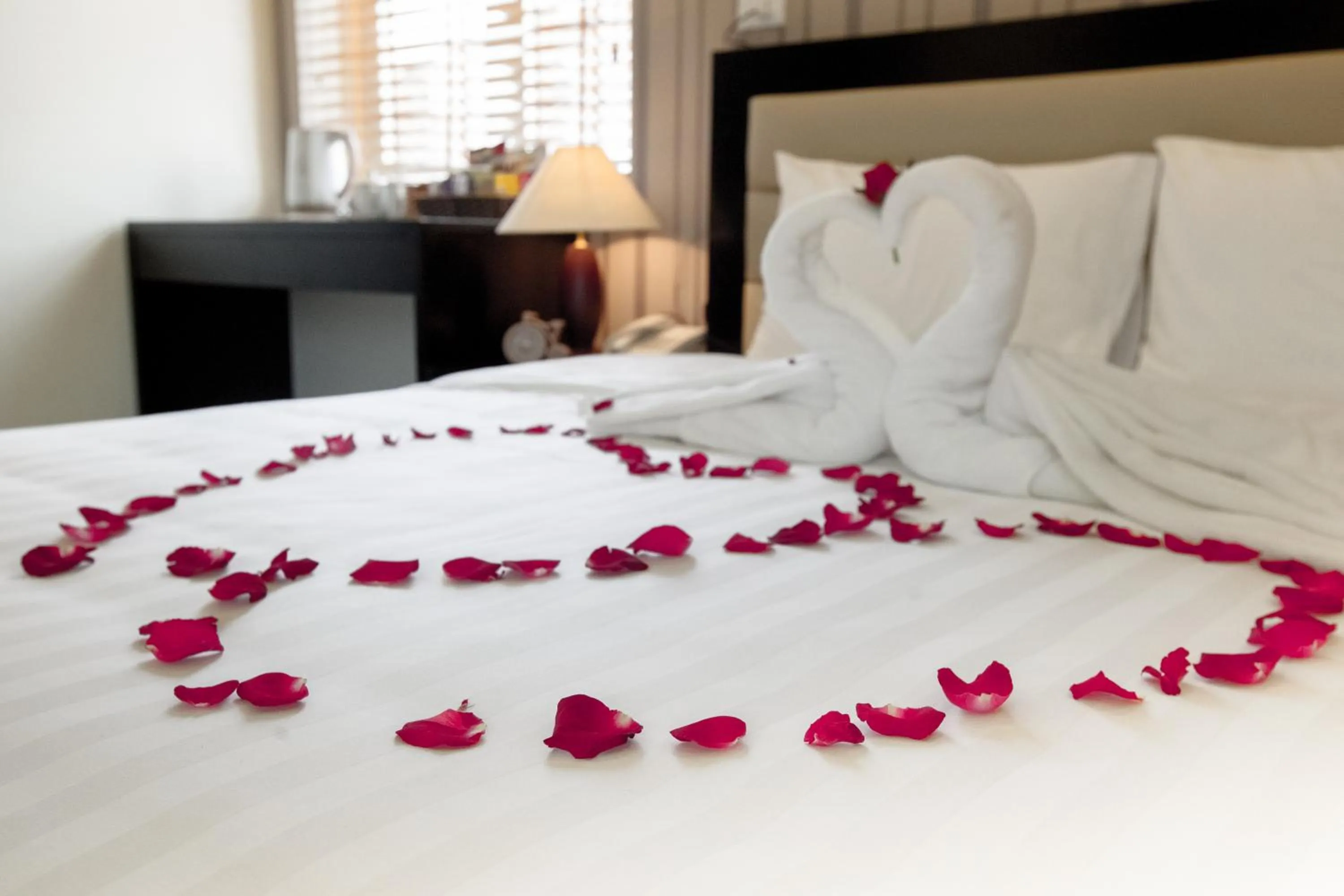 Bedroom, Bed in Halong Seoul Hotel