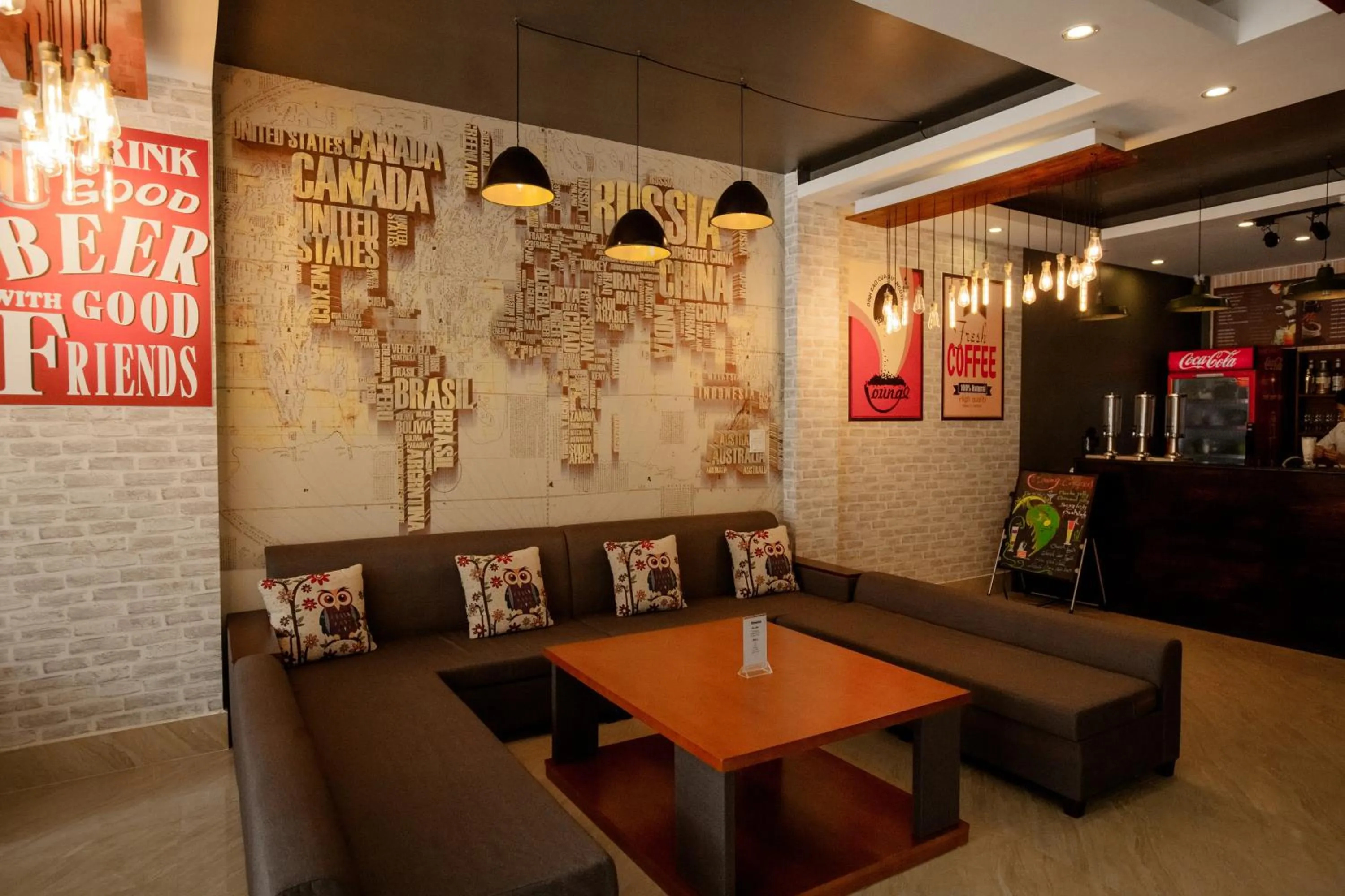 Lounge or bar in Halong Seoul Hotel