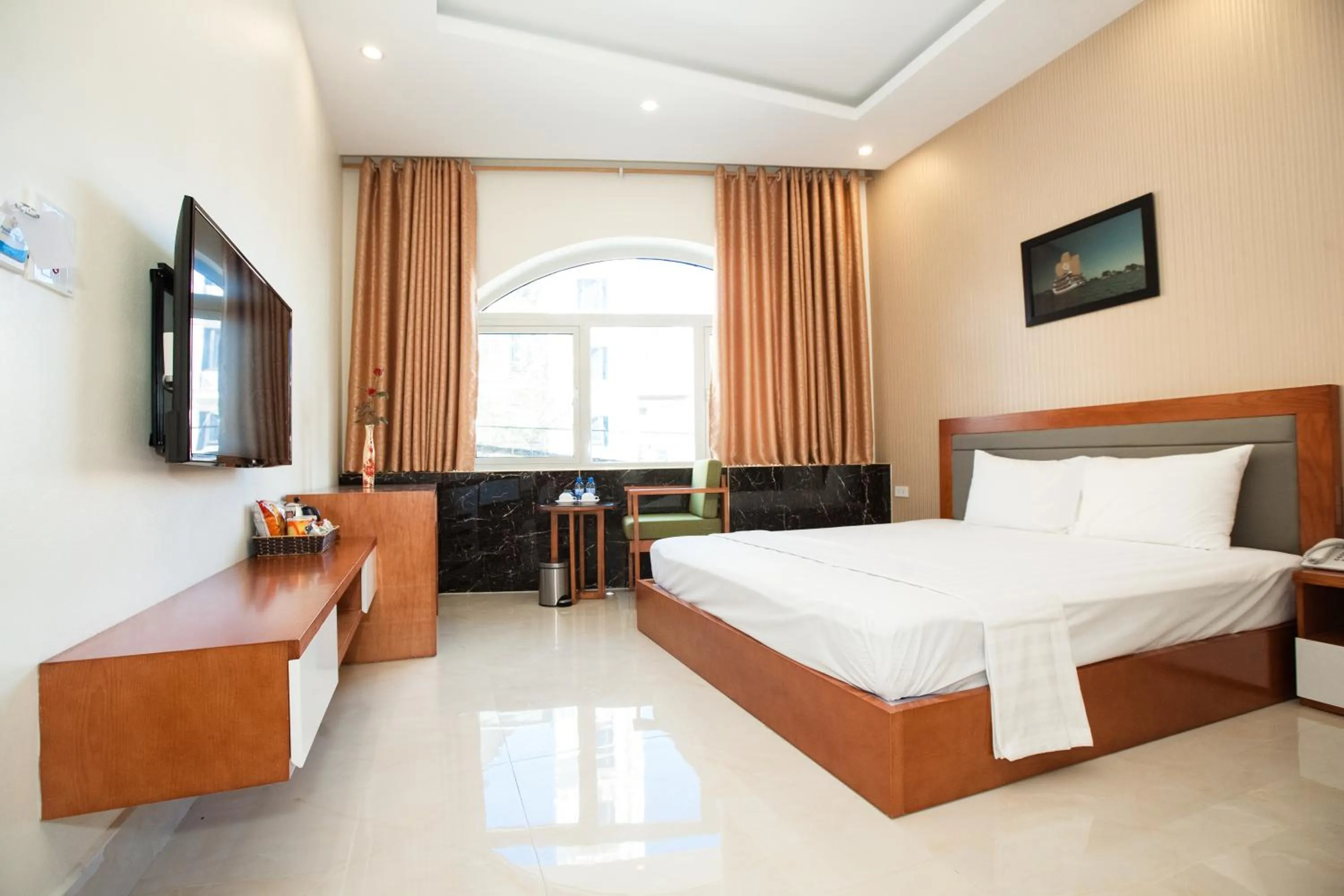 Bed in Halong Seoul Hotel