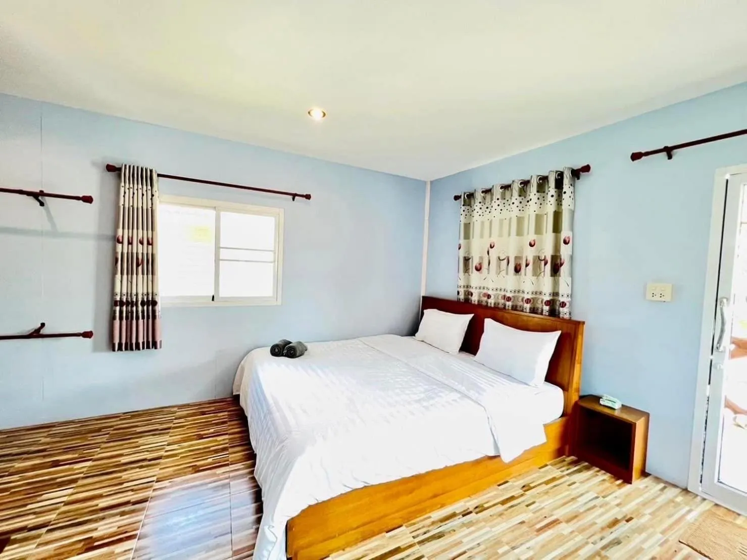 Bed in Sai Klong Song Lae Resort Pakpra Phatthalung