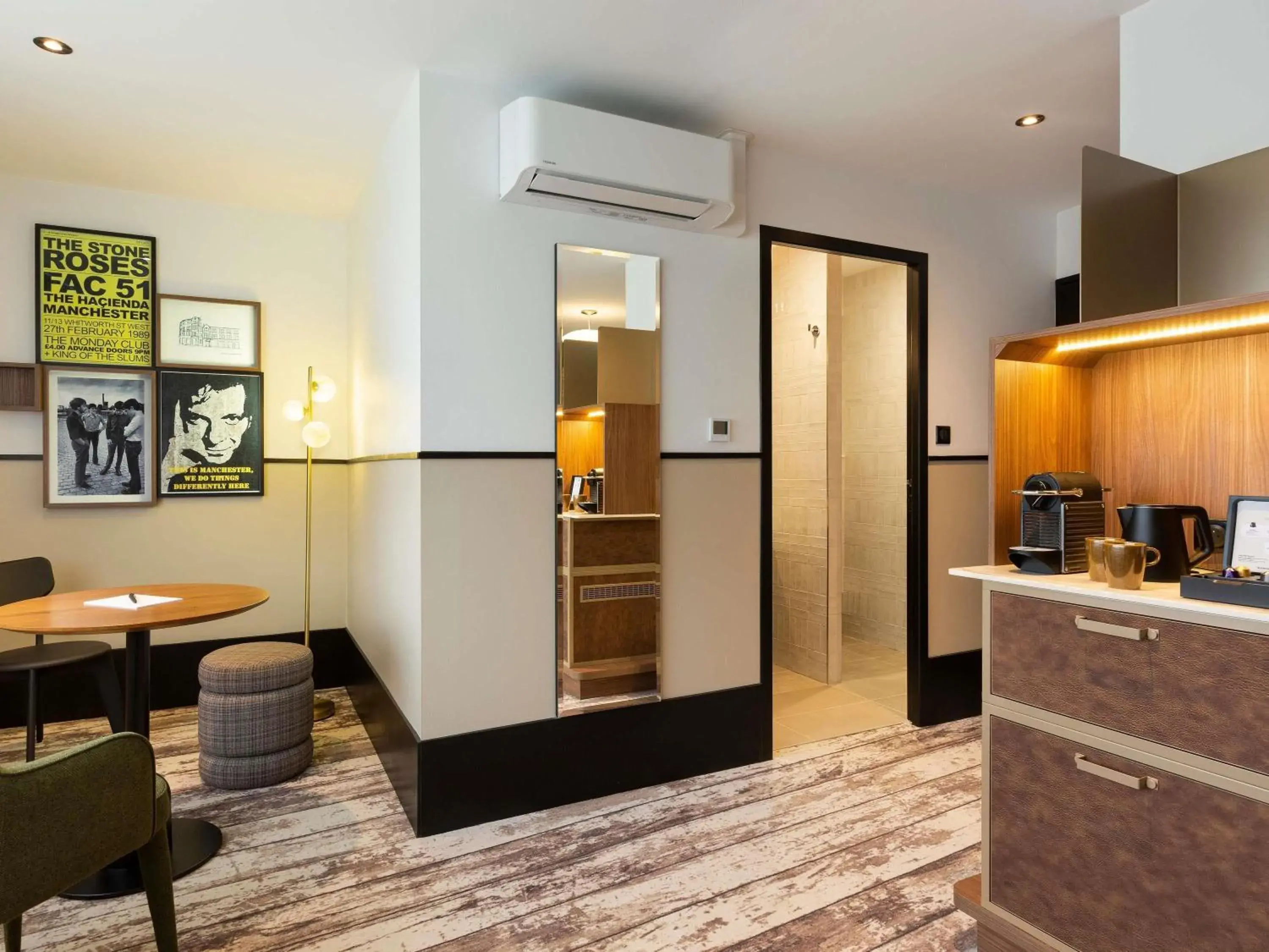 Bedroom in Hotel Les Capitouls Toulouse Centre - Handwritten Collection Bedroom in Hotel Les Capitouls Toulouse Centre - Handwritten Collection