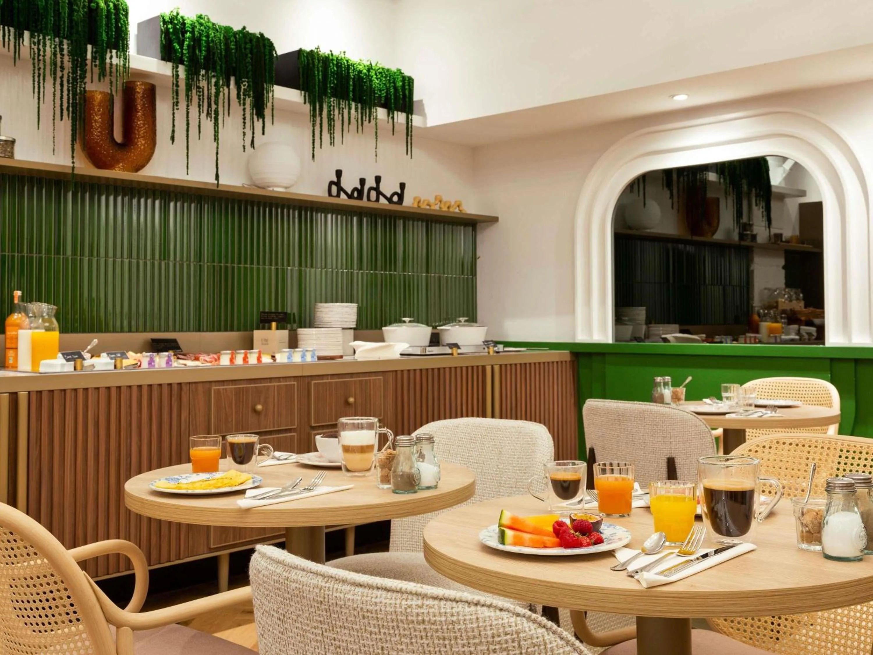 Property building in Hotel Les Capitouls Toulouse Centre - Handwritten Collection