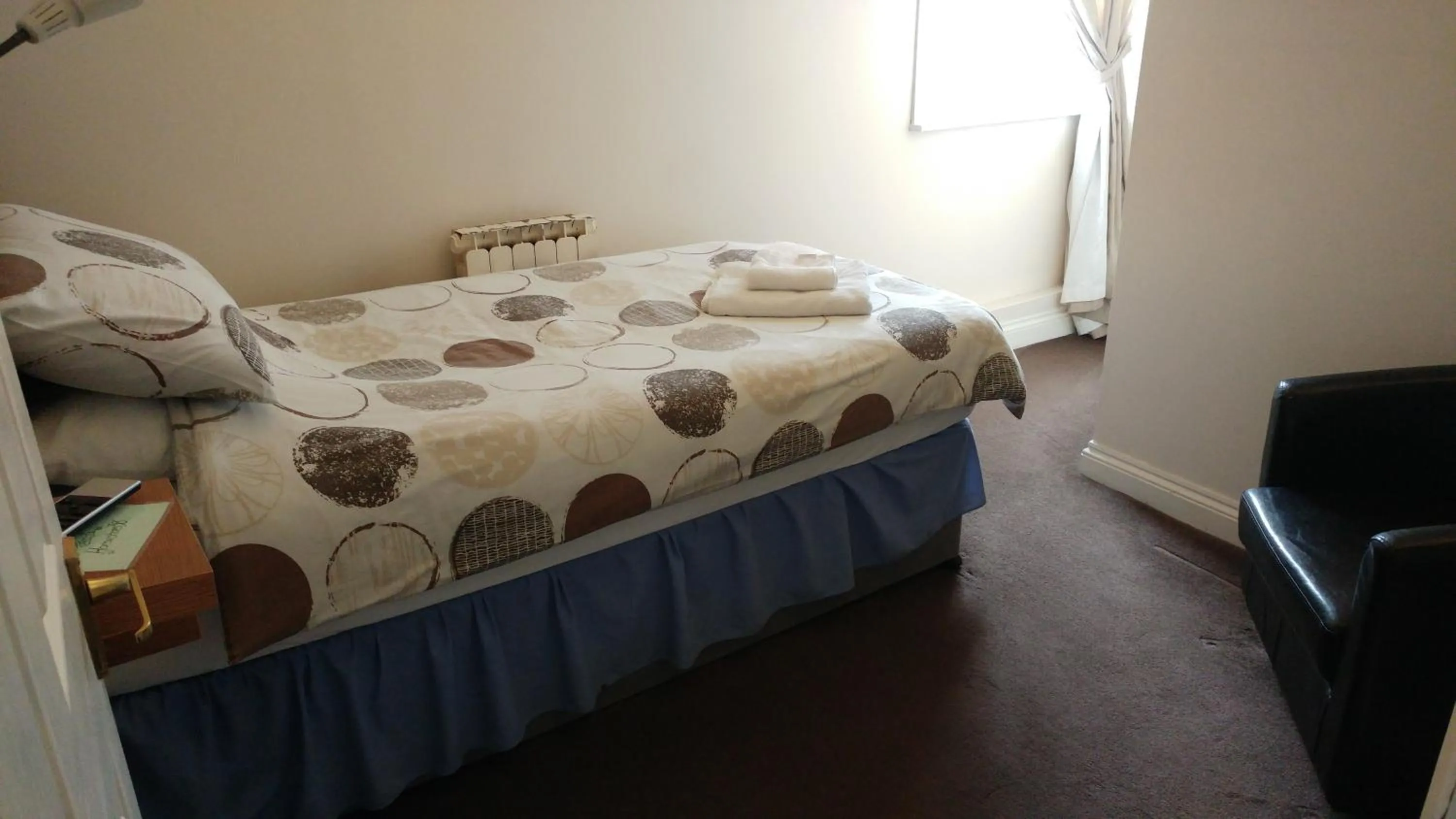 Bed in The Three Horseshoes