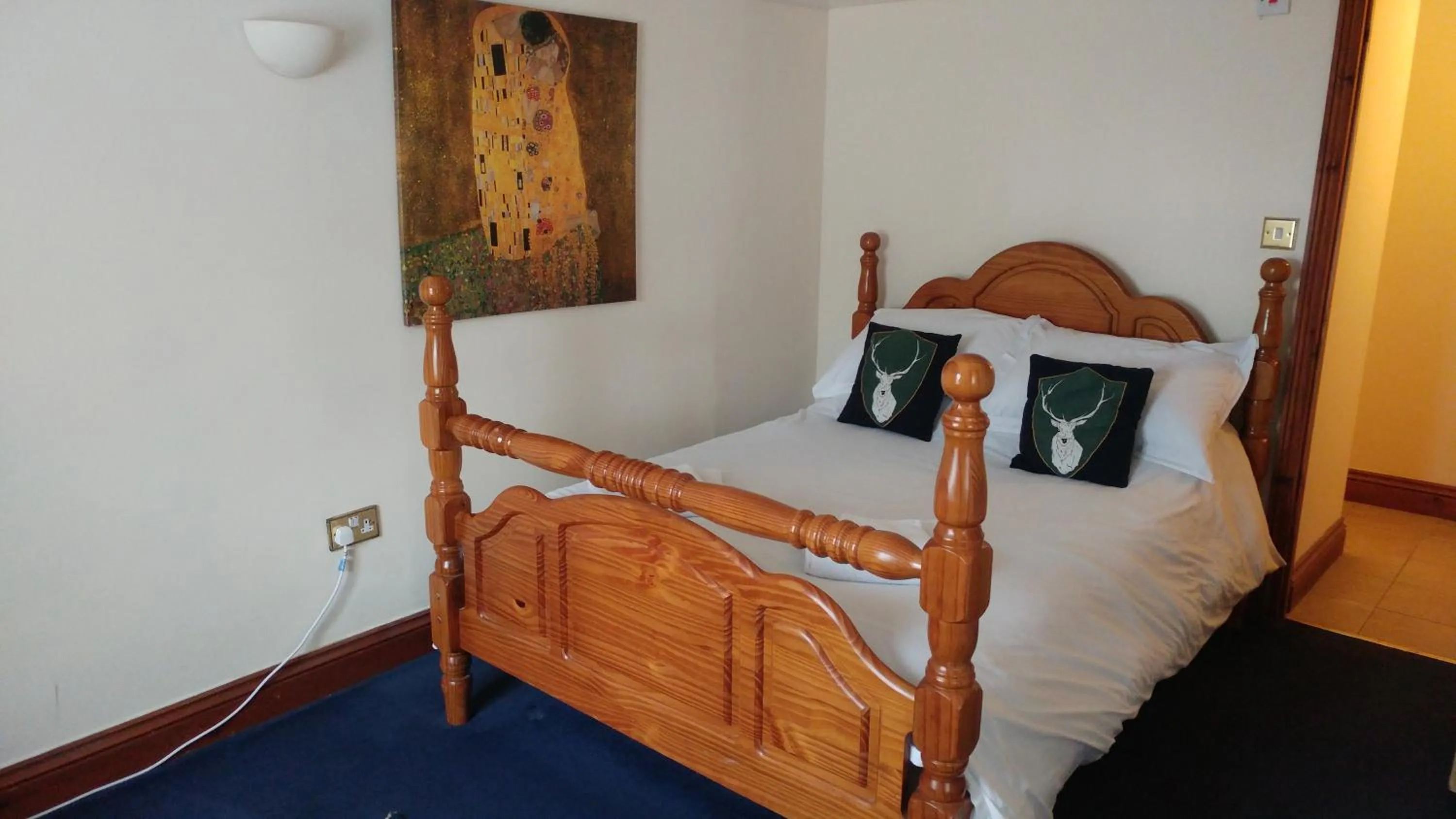 Bed in The Three Horseshoes