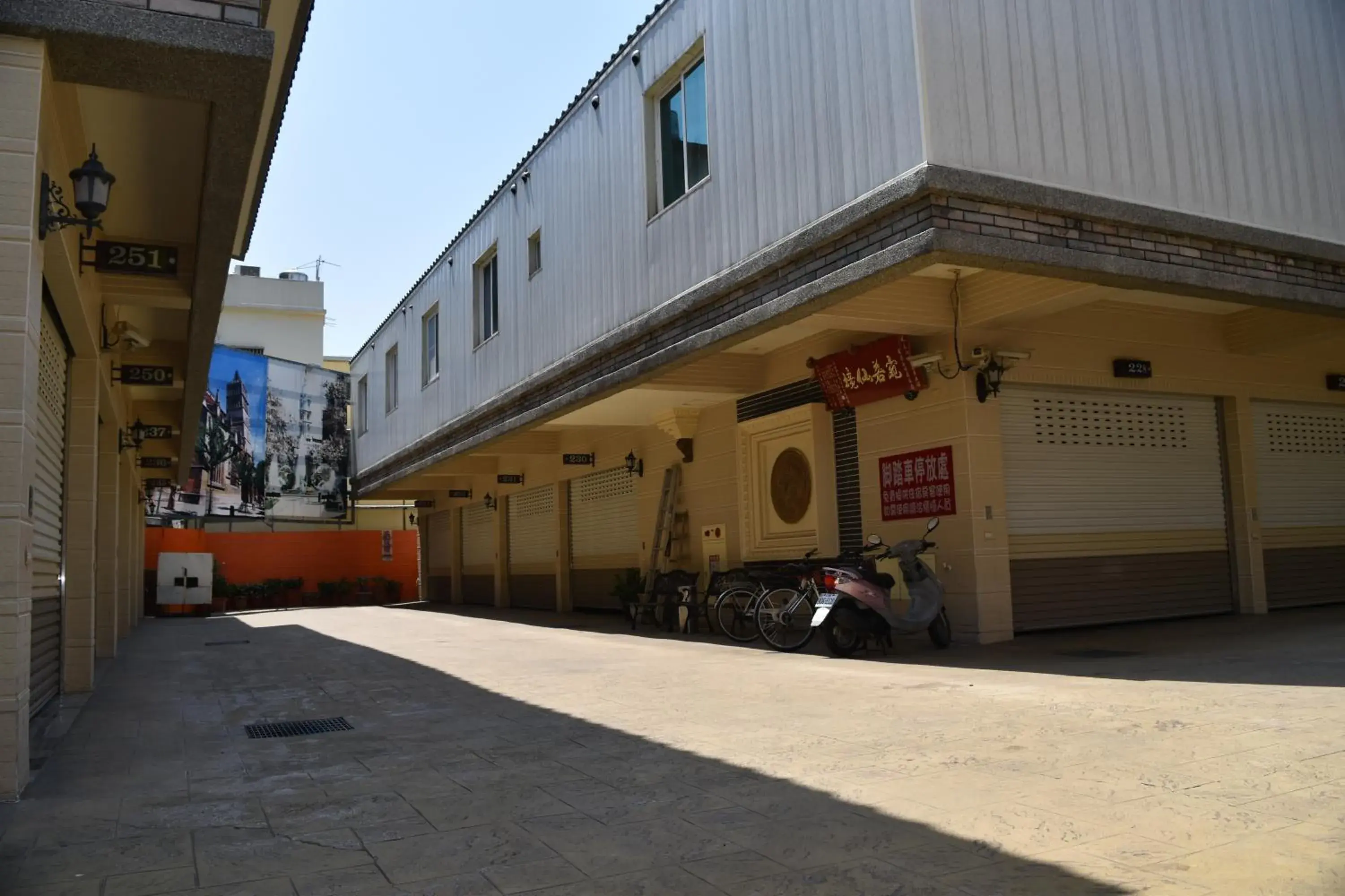 Property building in Hua Xiang Motel Property building in Hua Xiang Motel