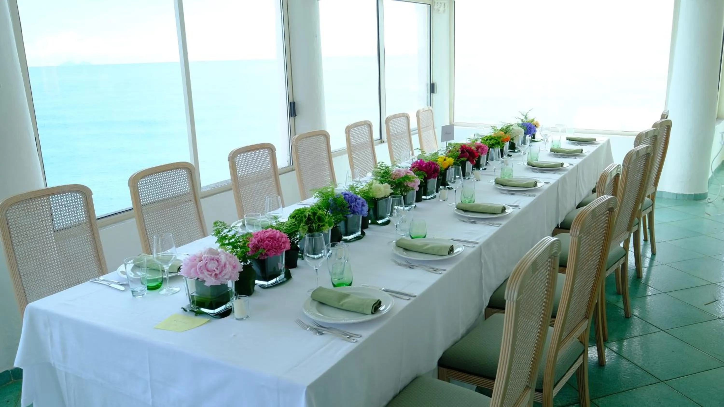 Restaurant/places to eat in Hotel Punta Rossa