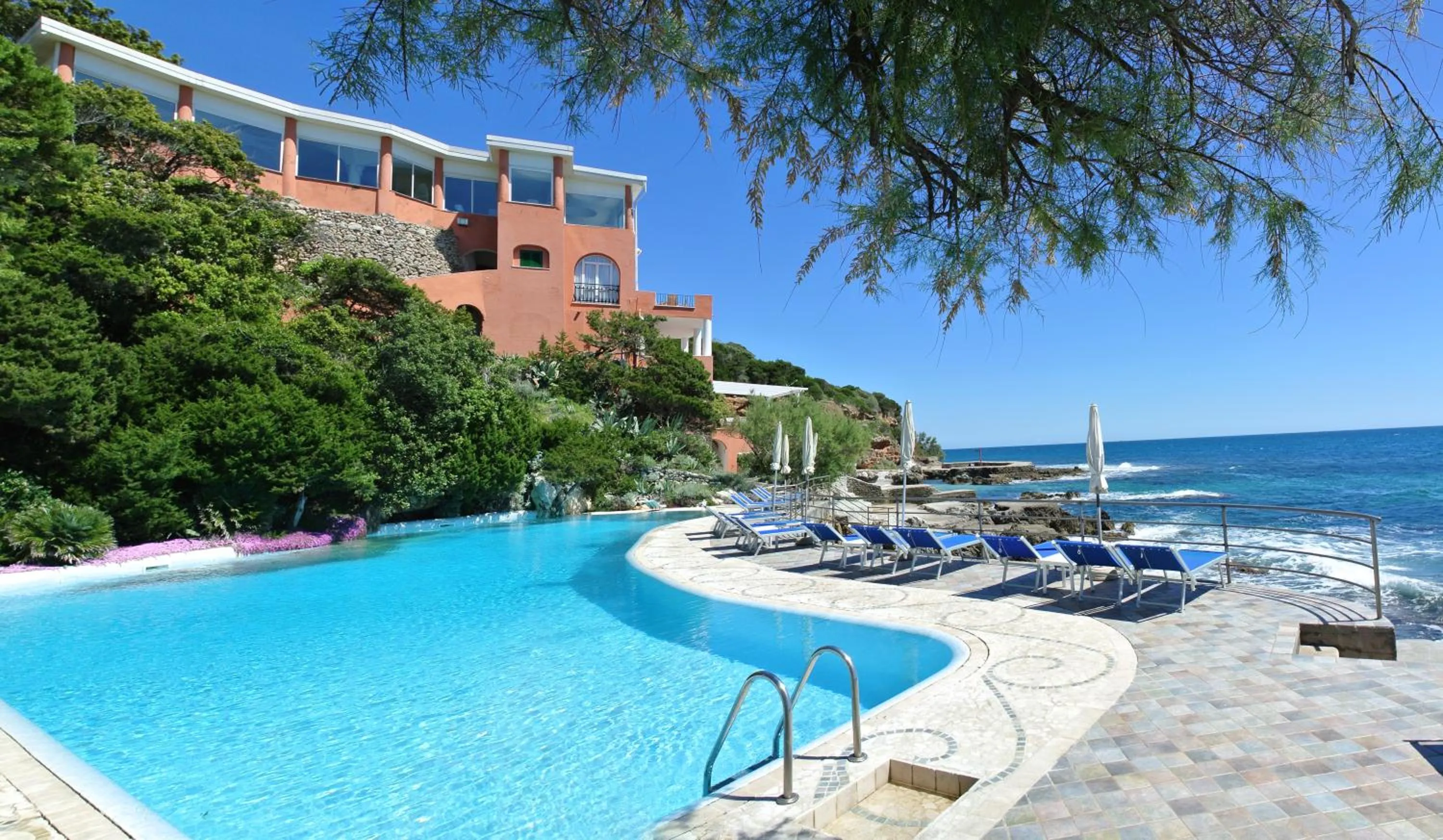 Day in Hotel Punta Rossa