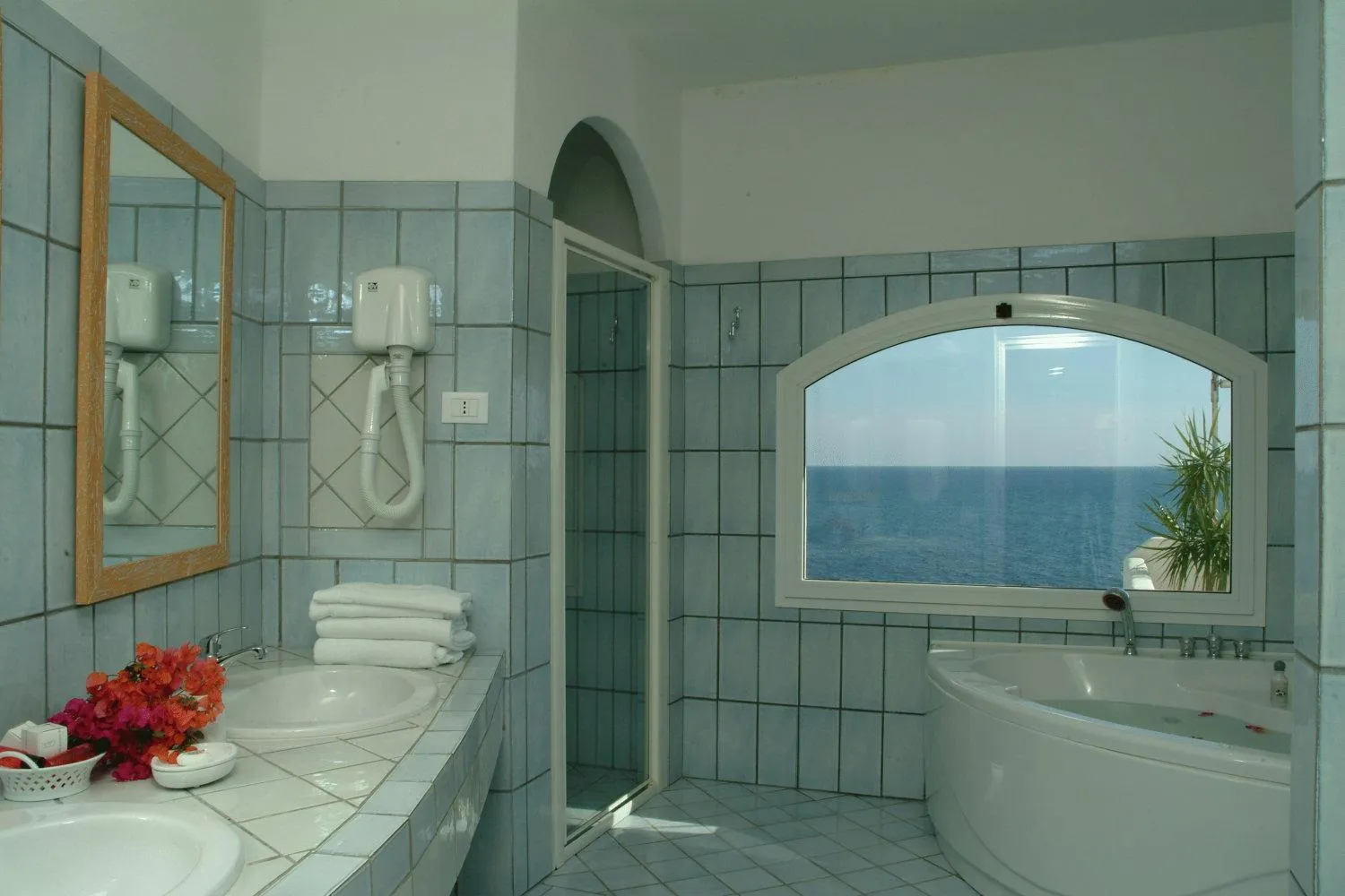 Bathroom in Hotel Punta Rossa