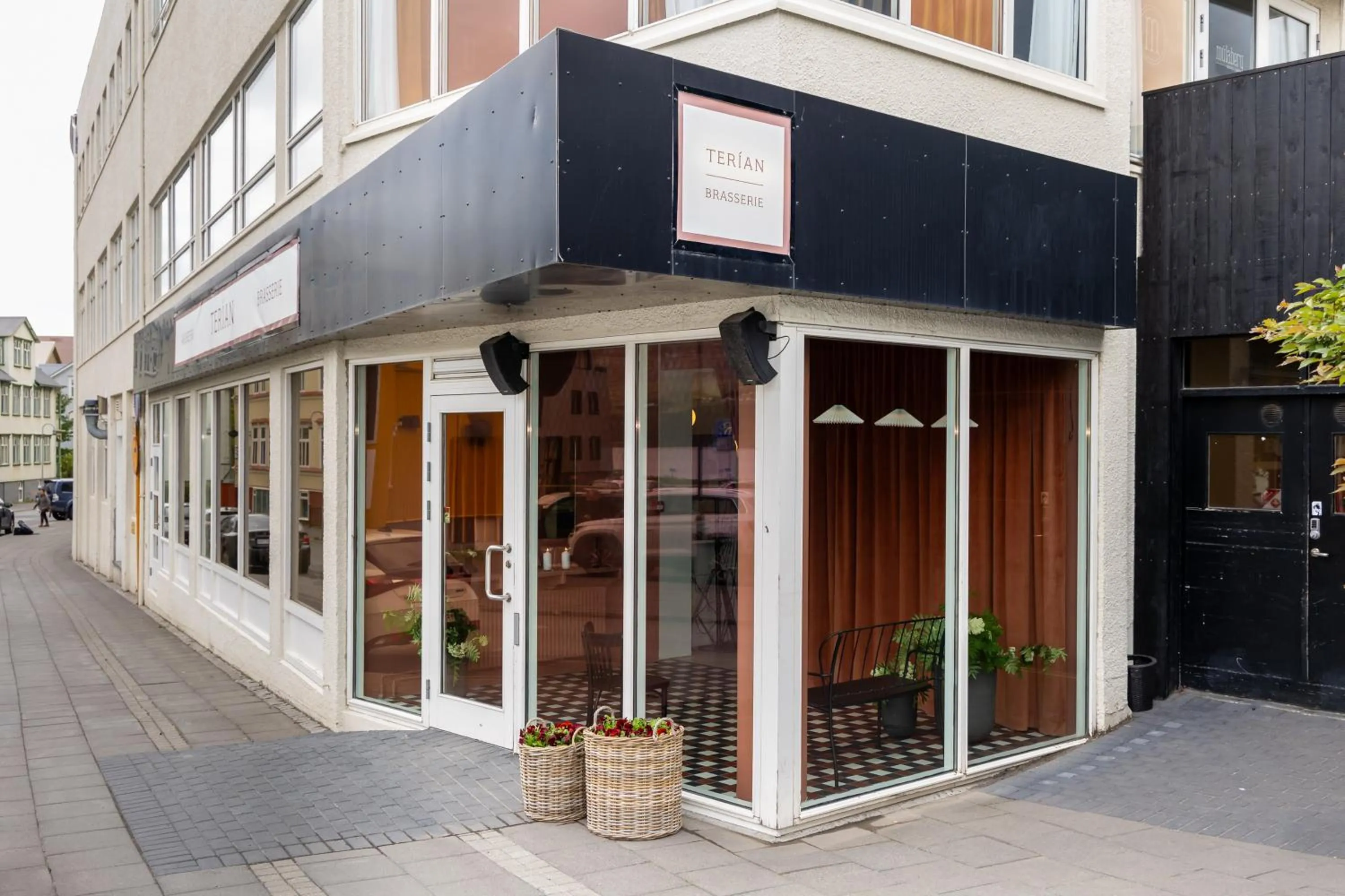 Restaurant/places to eat in Hotel Kea by Keahotels