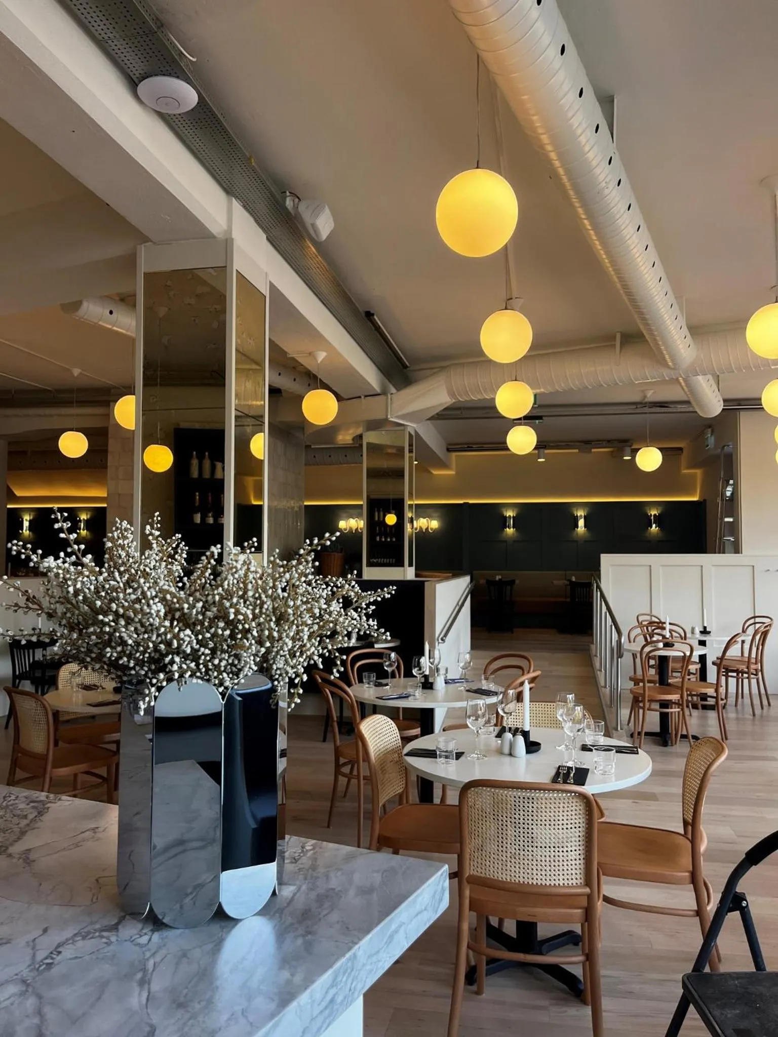 Restaurant/places to eat in Hotel Kea by Keahotels