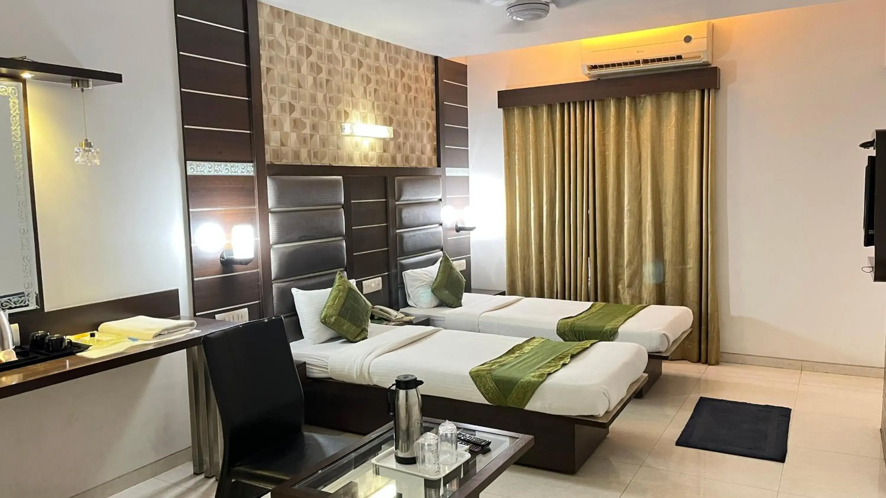 Twin Room - single occupancy in Hotel Apple Inn Vapi Twin Room - single occupancy in Hotel Apple Inn Vapi