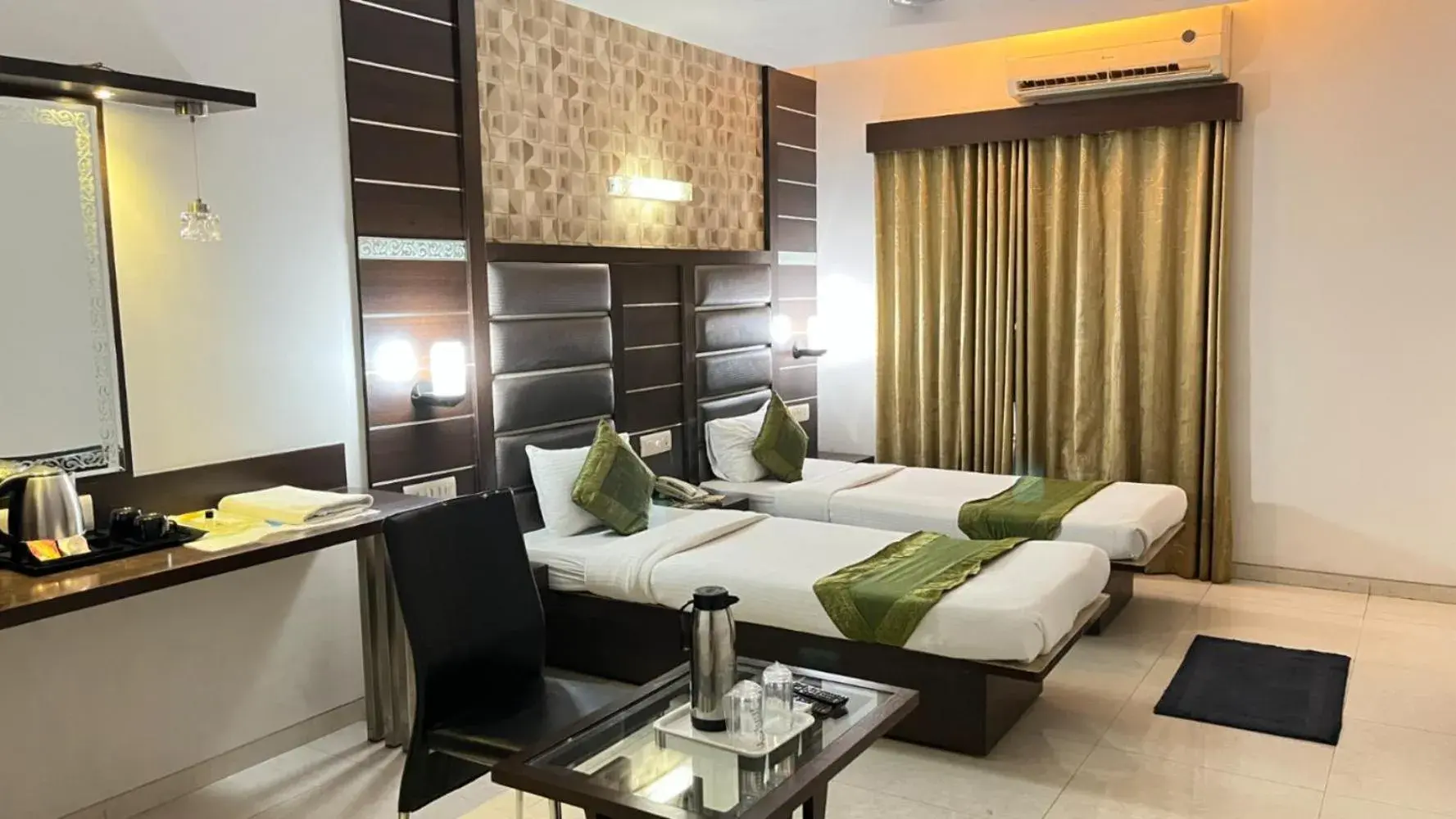 Twin Room - single occupancy in Hotel Apple Inn Vapi Twin Room - single occupancy in Hotel Apple Inn Vapi