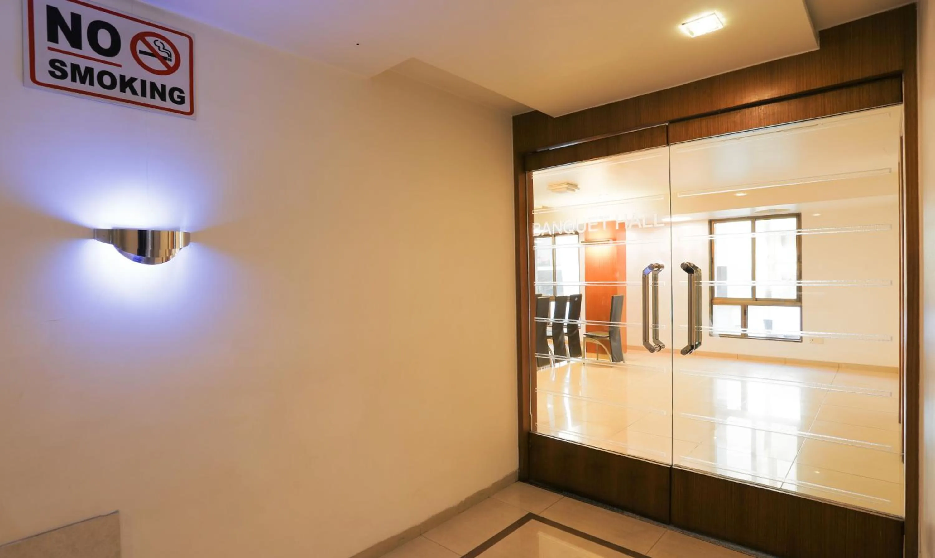 Facade/entrance in Hotel Apple Inn Vapi