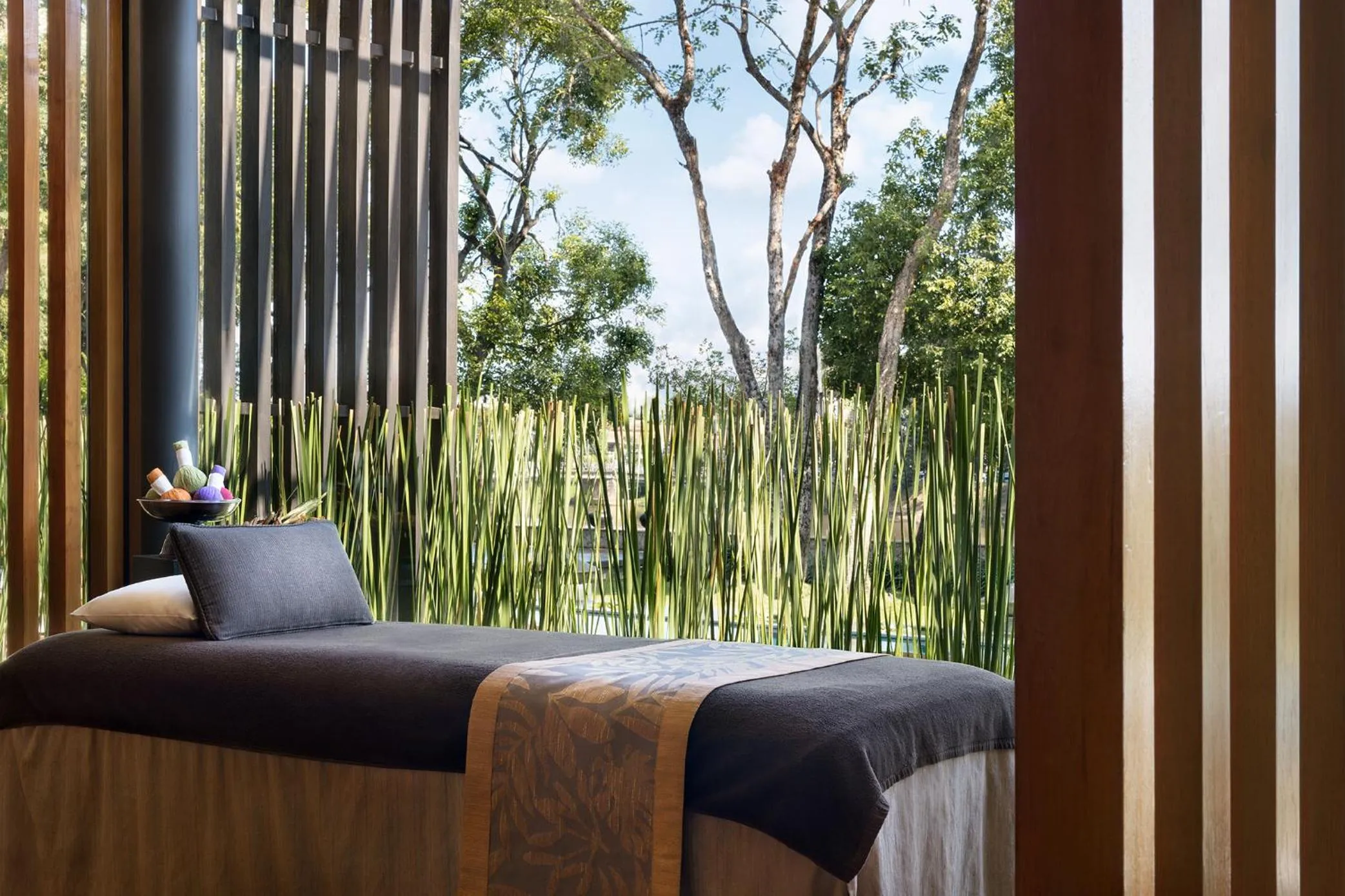 Area and facilities, Bed in Anantara Chiang Mai Serviced Suites